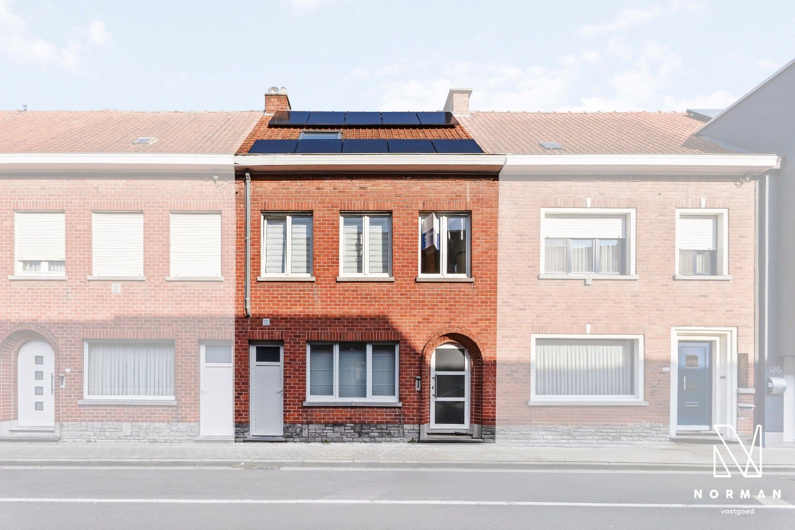 Gerenoveerde rijwoning gelegen in de Kouterstraat te Kuurne!  foto 3