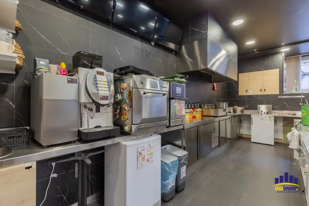 Ter overname: Instapklare broodjeszaak – N’Yammie (centrum Izegem) foto 11