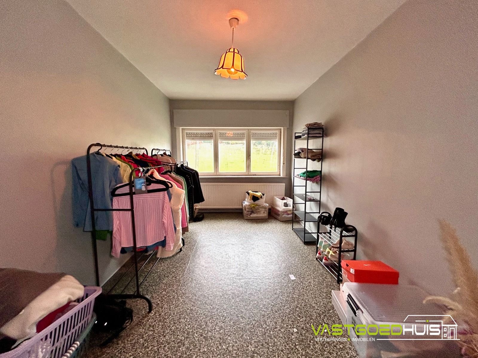 Karaktervolle, halfopen bebouwing met garage en tuin foto 16