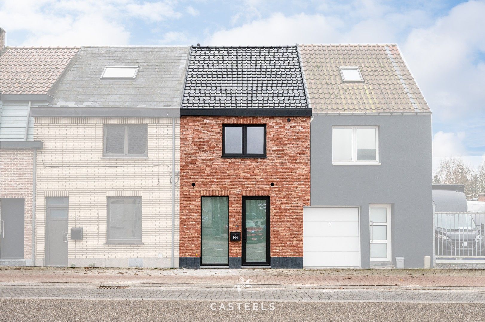 Prachtige gerenoveerde gezinswoning met grote tuin te &nbsp;Wetteren foto 2