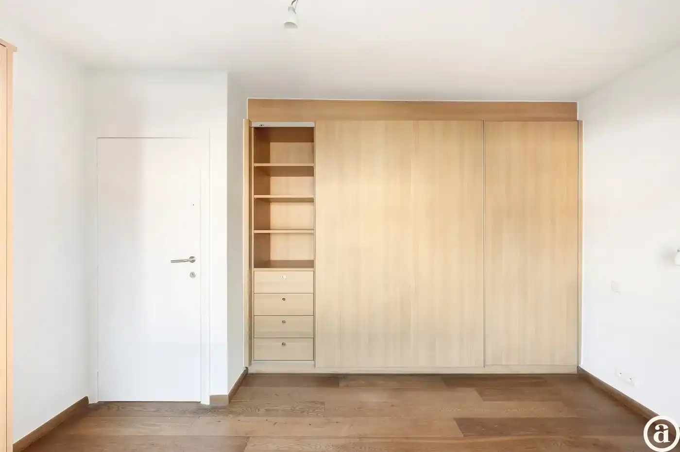 Charmante woning te koop centraal gelegen in Oud-Knokke vlakbij het centrum. foto 15