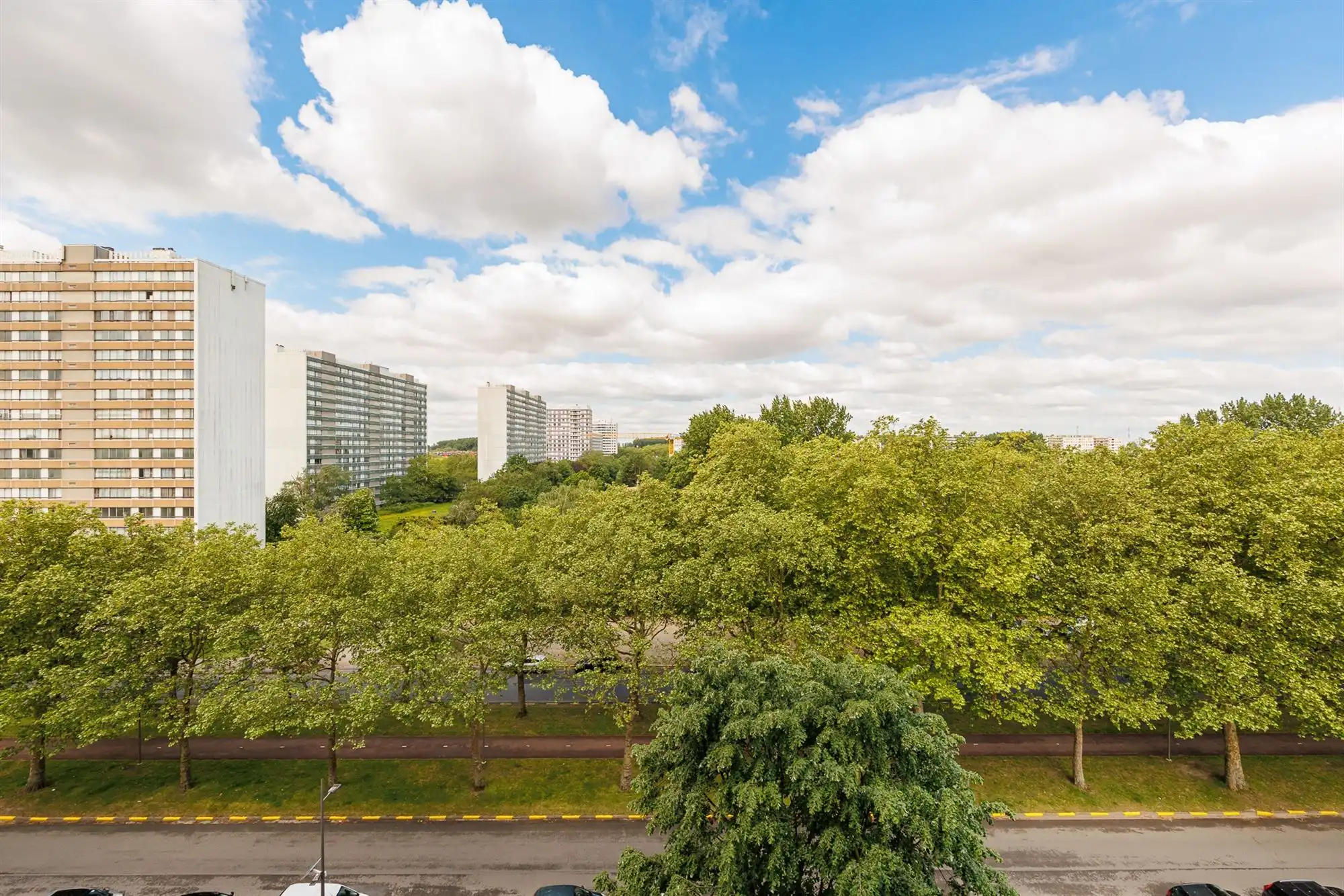 Instapklaar appartement met 2 terrassen en 2 slaapkamers foto 26