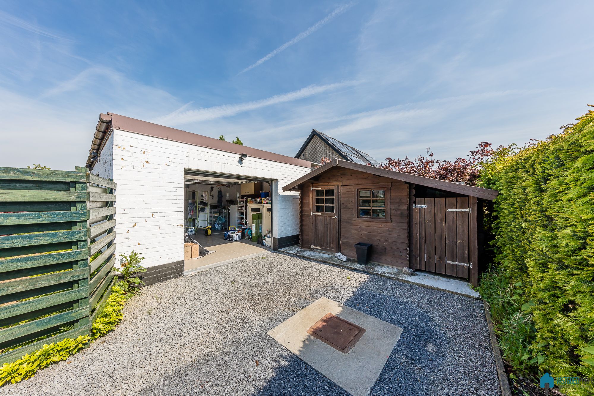 Rustig gelegen bungalow met tuintje en garage foto 6