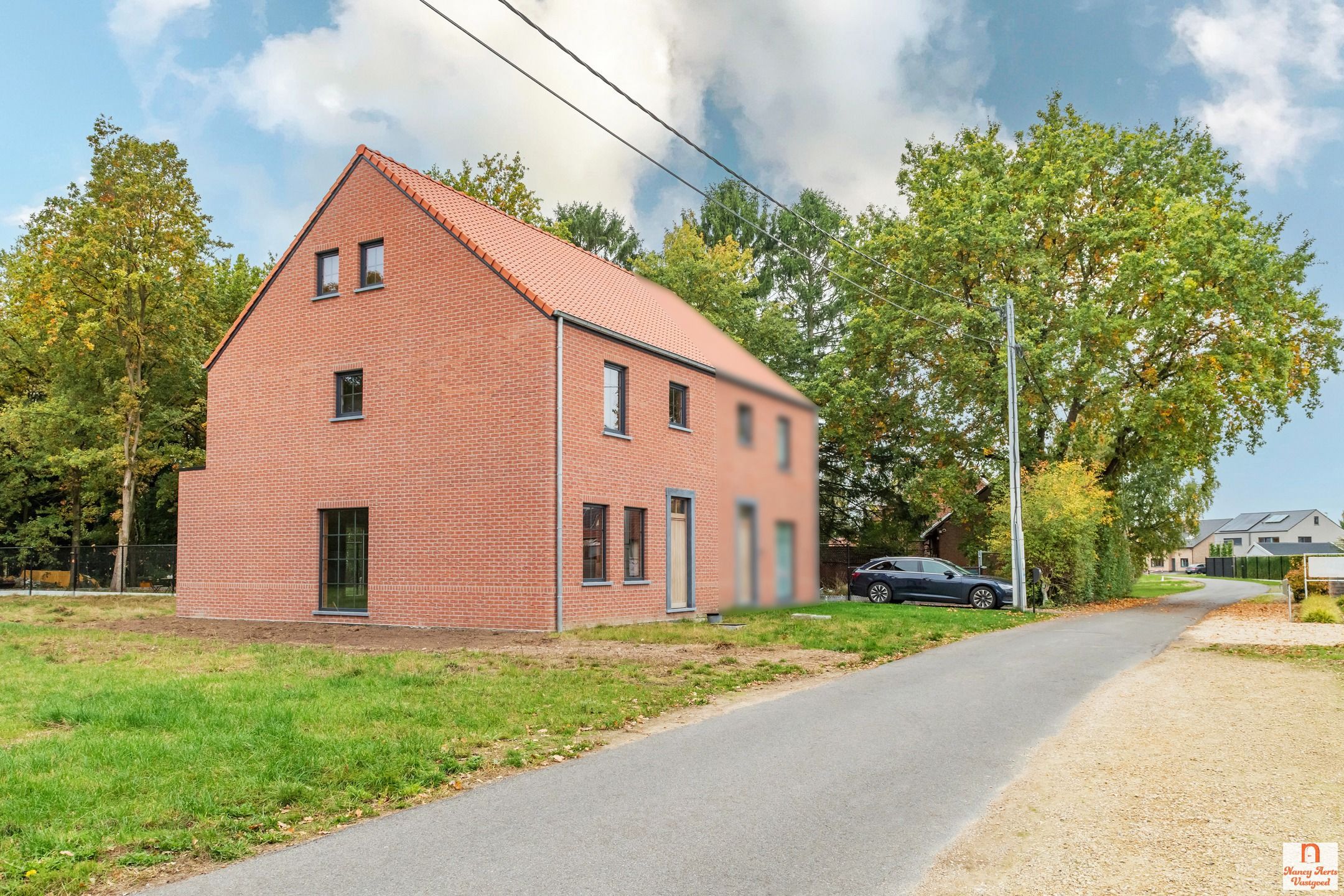 Halfopen BEN-woning in rustige straat met zuidgerichte tuin foto 3