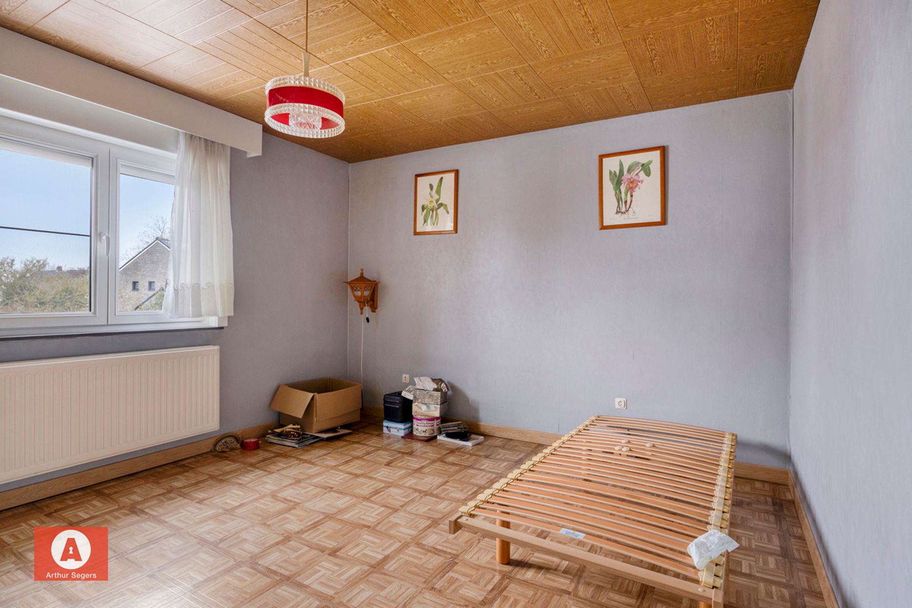 Op te frissen woning in rustige wijk met garage foto 15