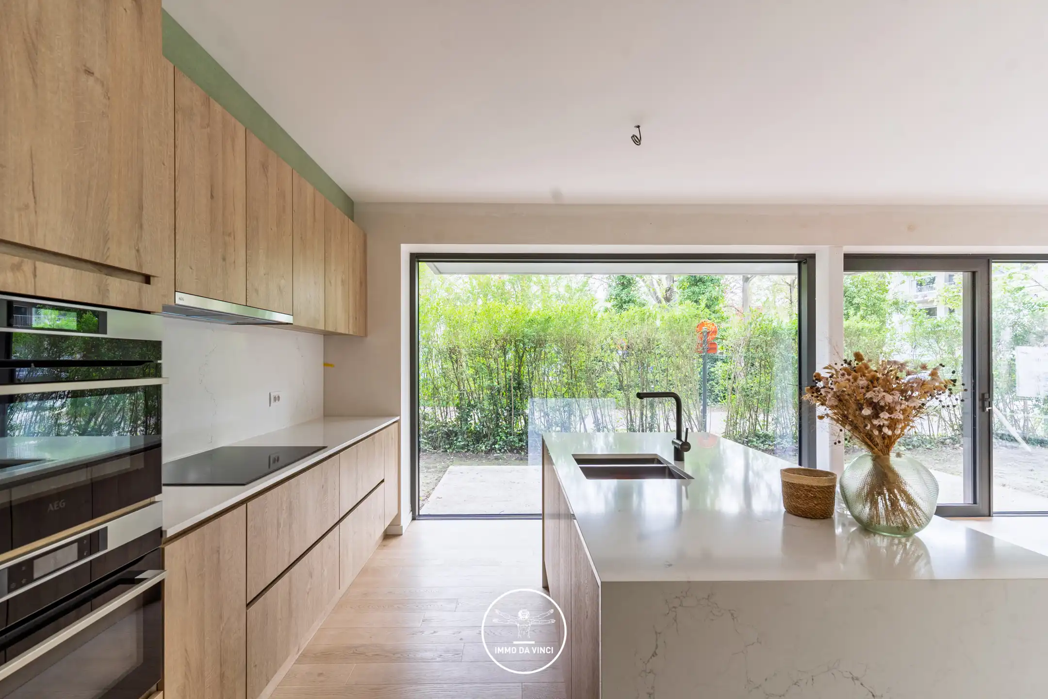 Luxueus nieuwbouwappartement nabij station Gent-Sint-Pieters foto 9