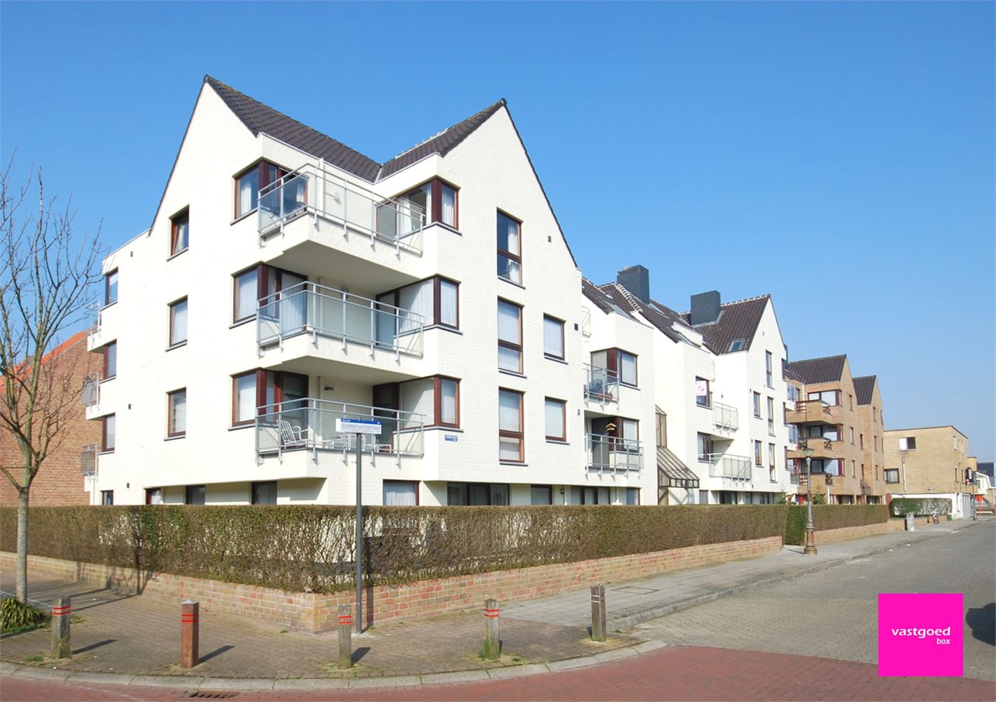 Stijlvol gerenoveerd appartement met terras, Mariakerke - Oostende foto {{pictureIndex}}