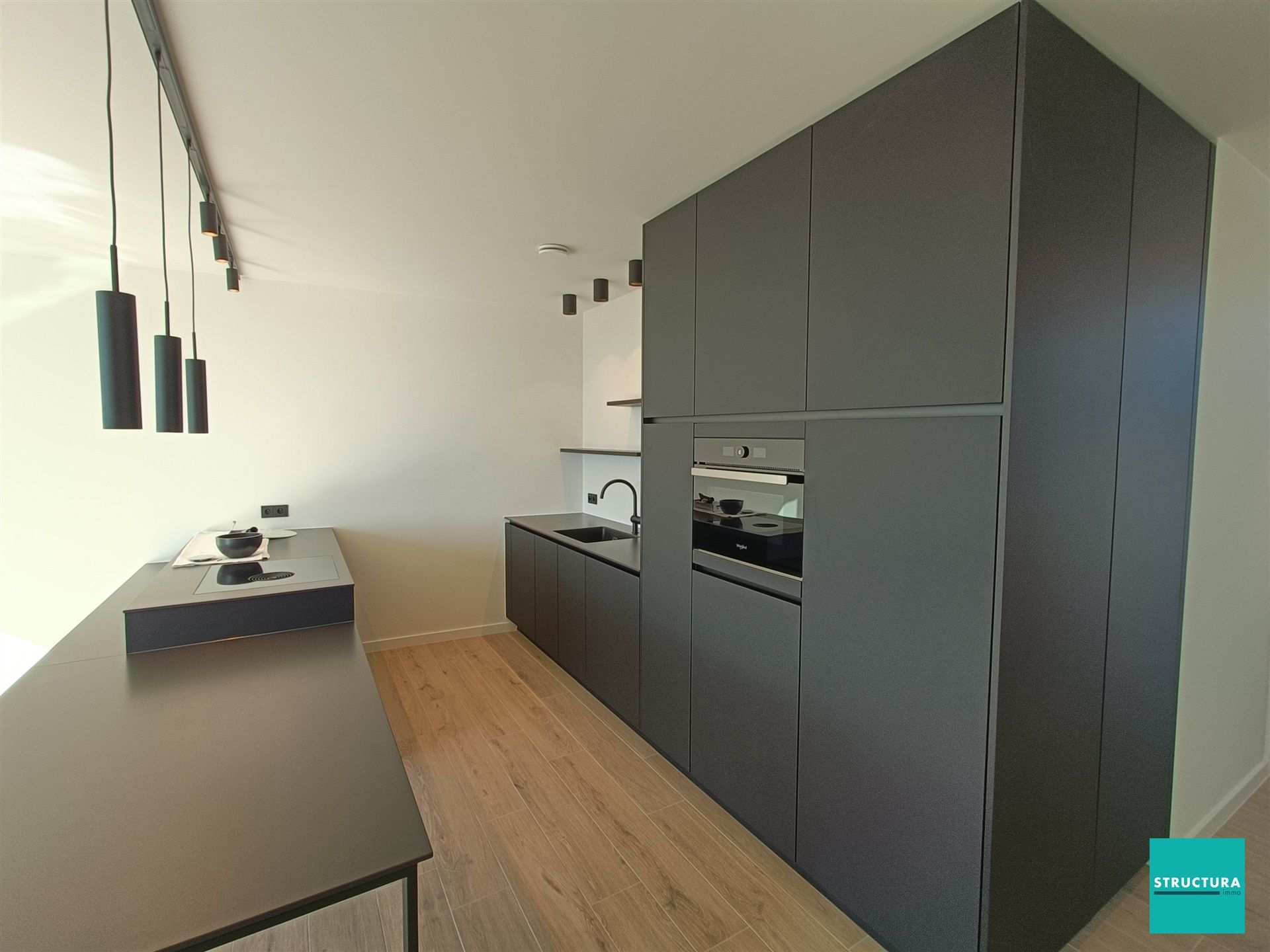 Penthouse met 2 slaapkamers in centrum Merchtem foto 3