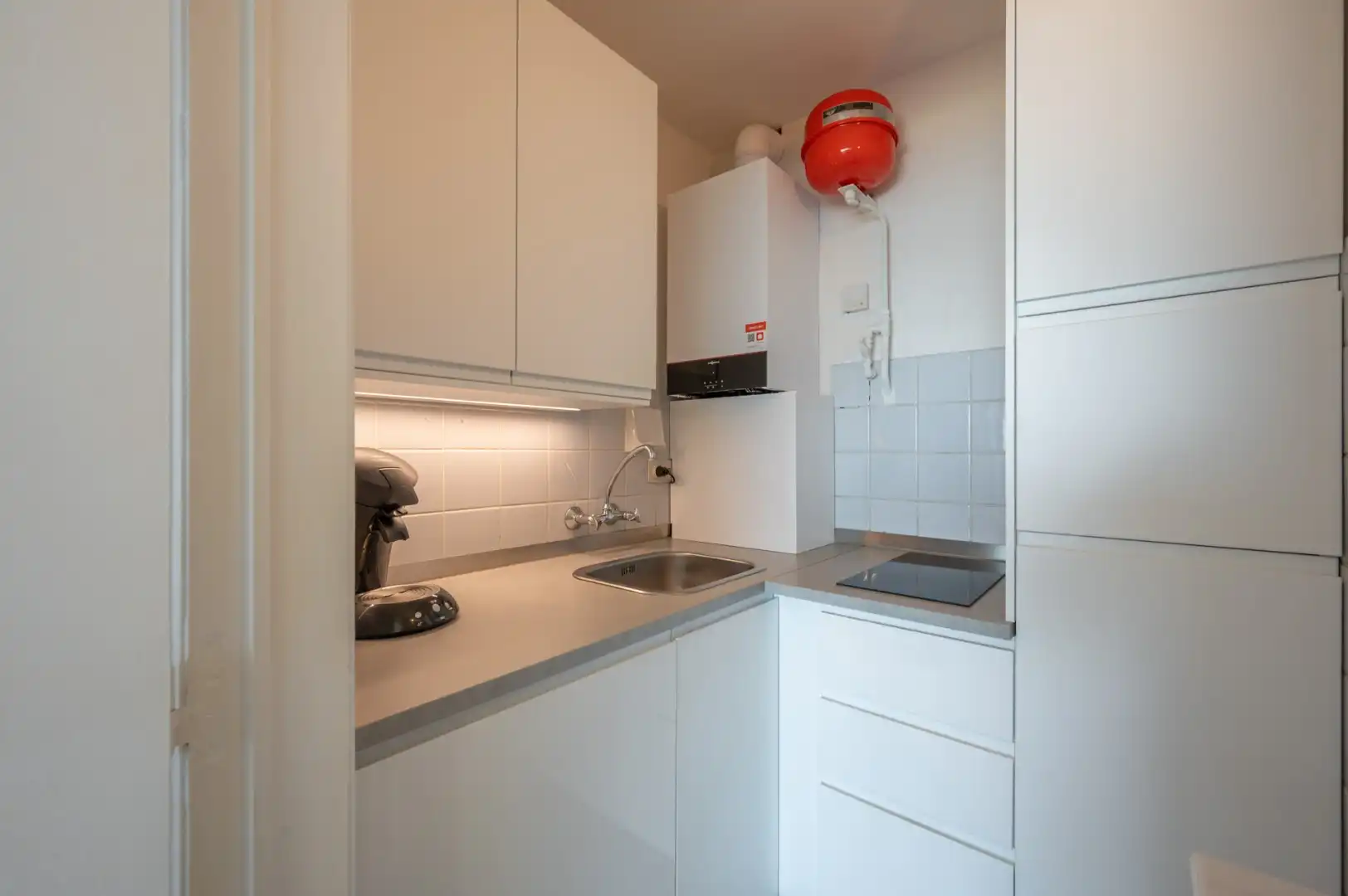 Instapklare studio op Zeedijk-Duinbergen met zeer mooi zeezicht. foto 8