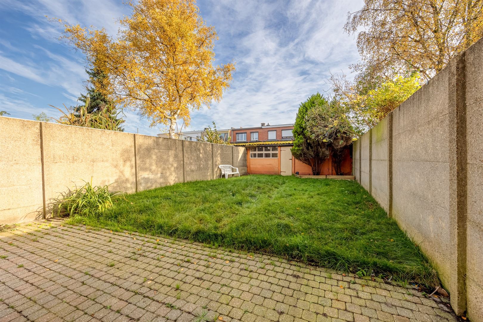 Huis met 3 slaapkamers, tuin en garage foto 12