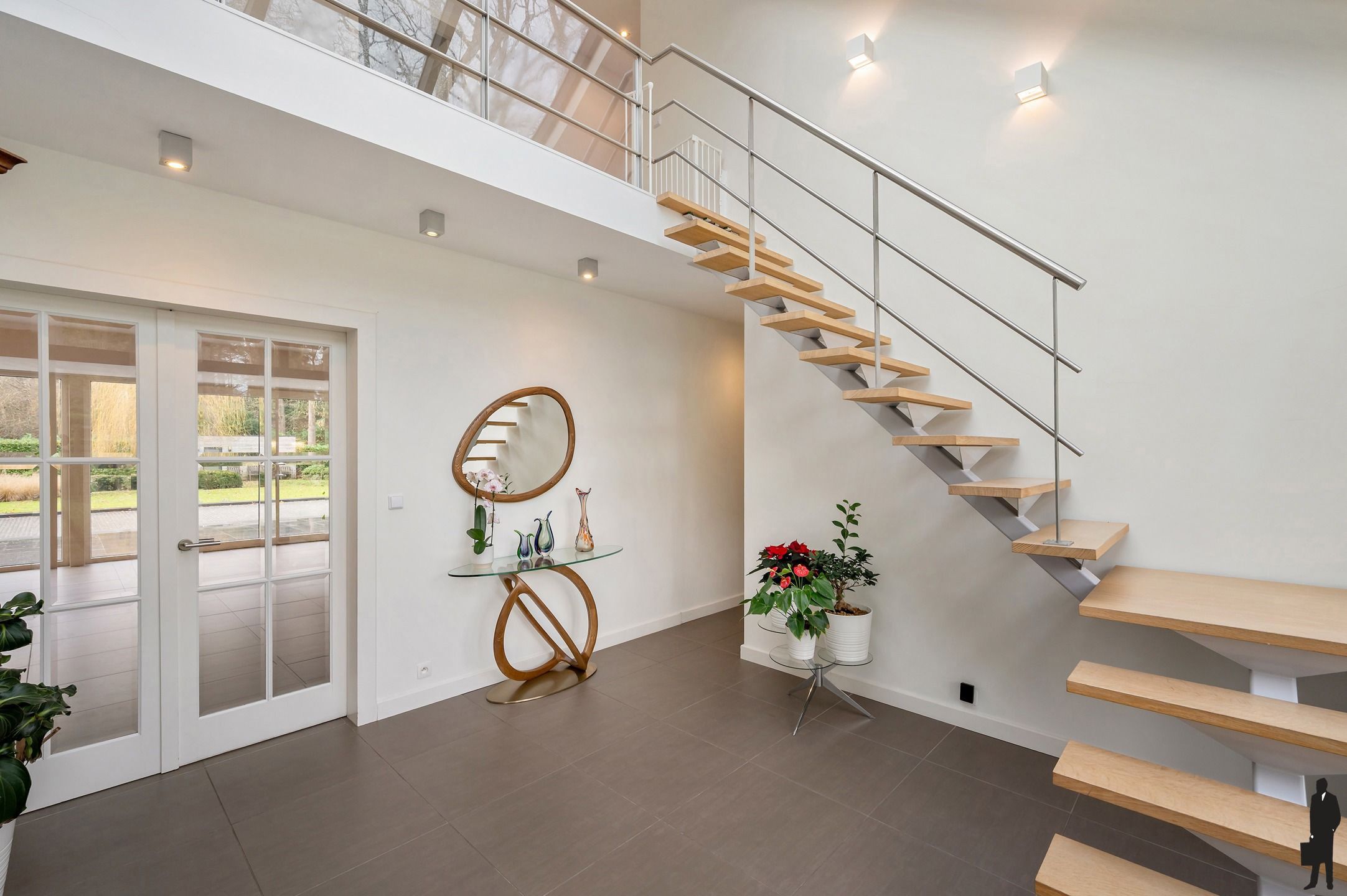 Moderne villa met zwembad foto 3