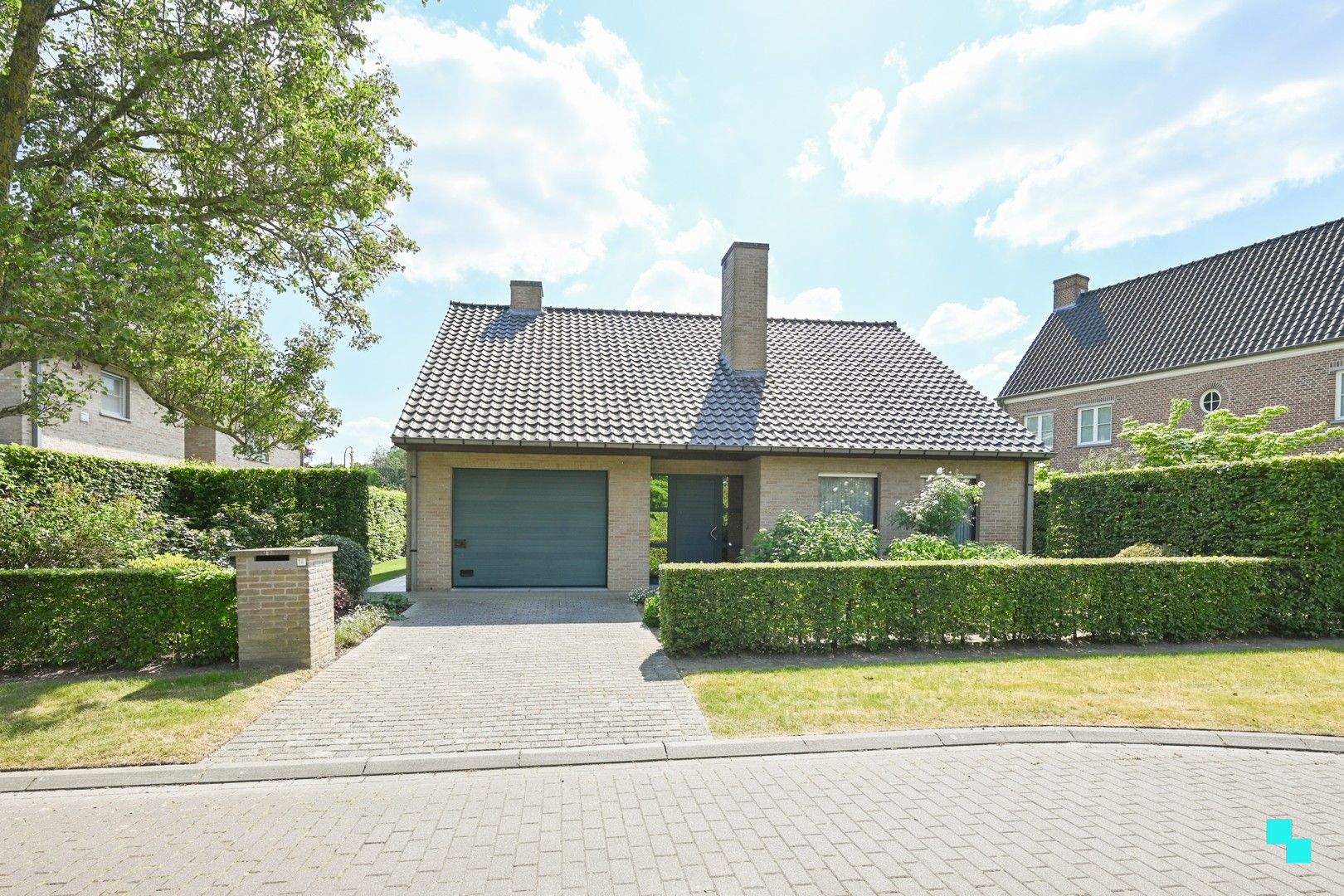 ()=>{if(producerUpdateValueVersion(node),producerAccessed(node),node.value===ERRORED)throw node.error;return node.value} Leon Defauwstraat 14 - 8870 Izegem