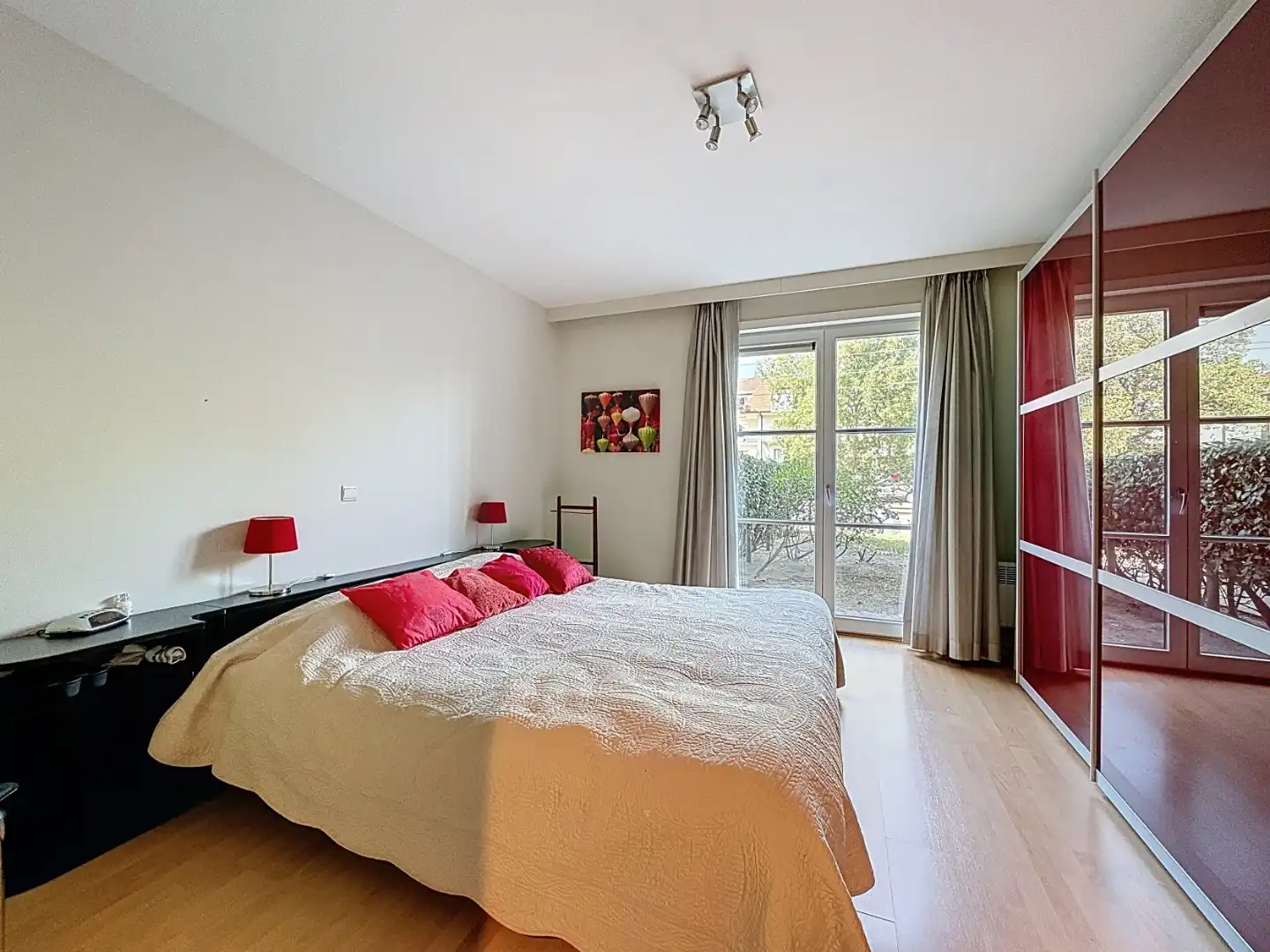 Prachtig appartement nabij het centrum van Sint-Idesbald. foto 4
