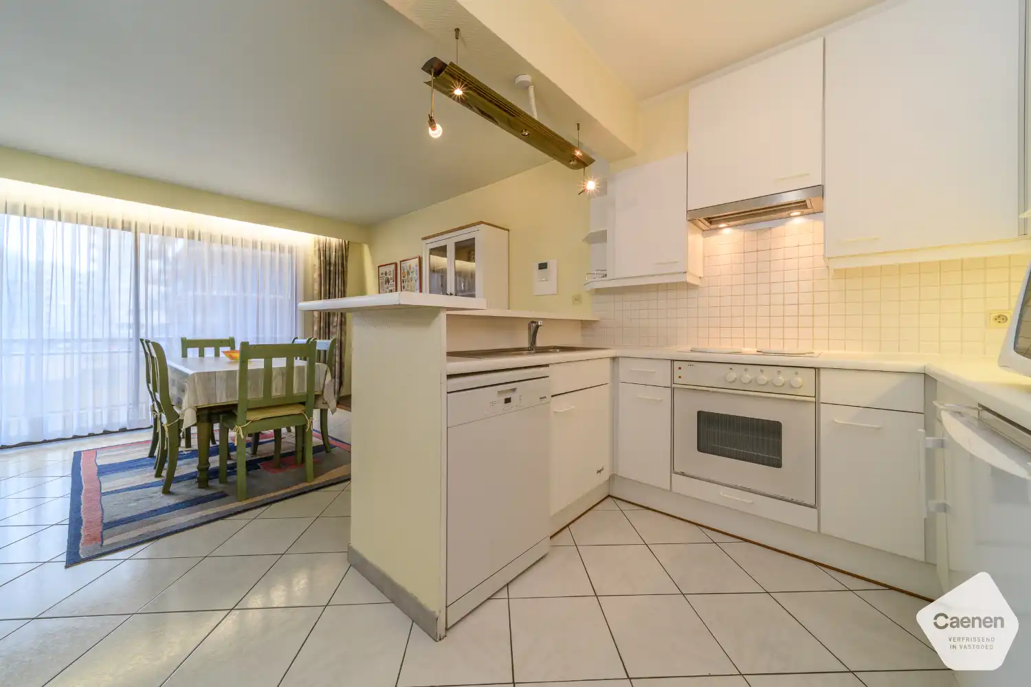 Instapklaar hoekappartement met drie slaapkamers en zonnig terras nabij zee foto 7