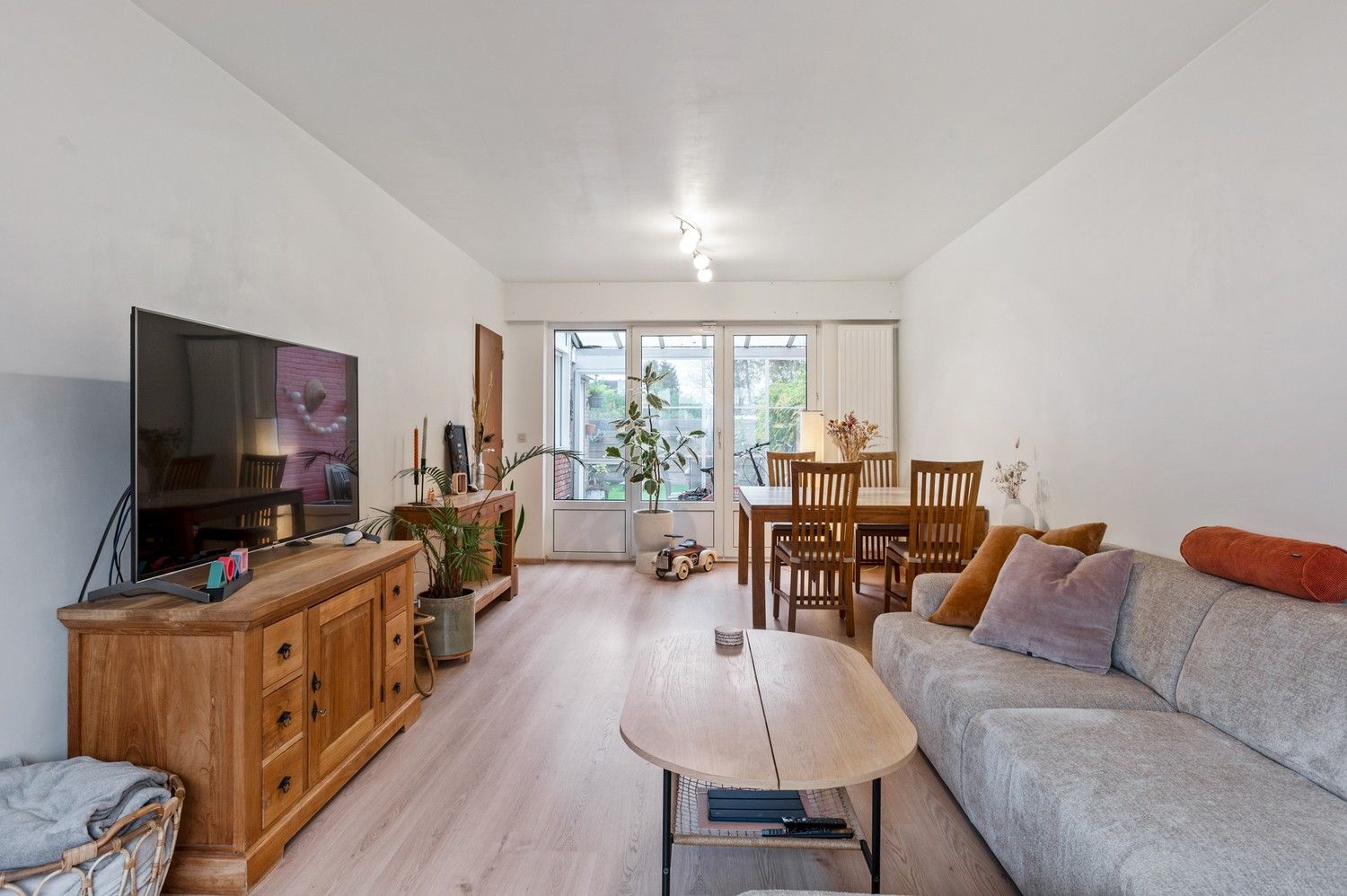 Leuke woning met drie slaapkamers en onderhoudsvriendelijke tuin te Mechelen foto 4