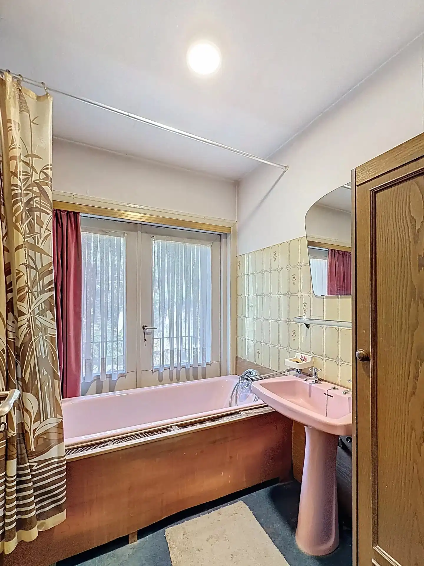 Te renoveren woning op een ruim perceel van 1350 m². foto 20