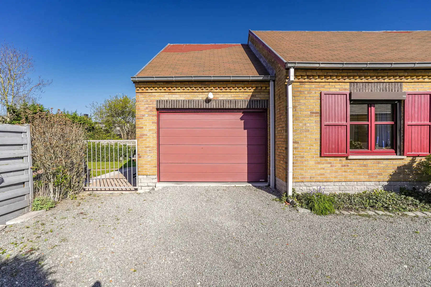 Gunstig gelegen, te renoveren laagbouwwoning in Londerzeel foto 6
