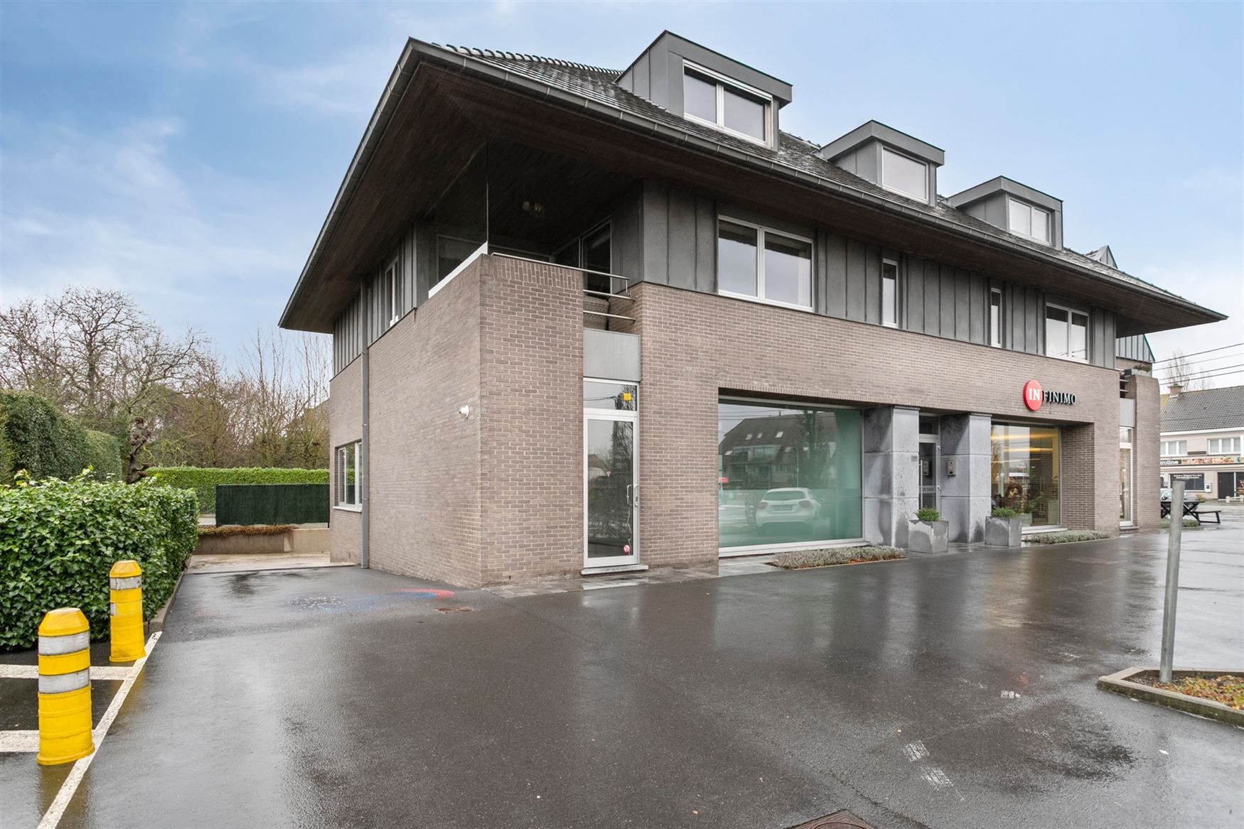 Commerciële ruimte foto {{pictureIndex}}