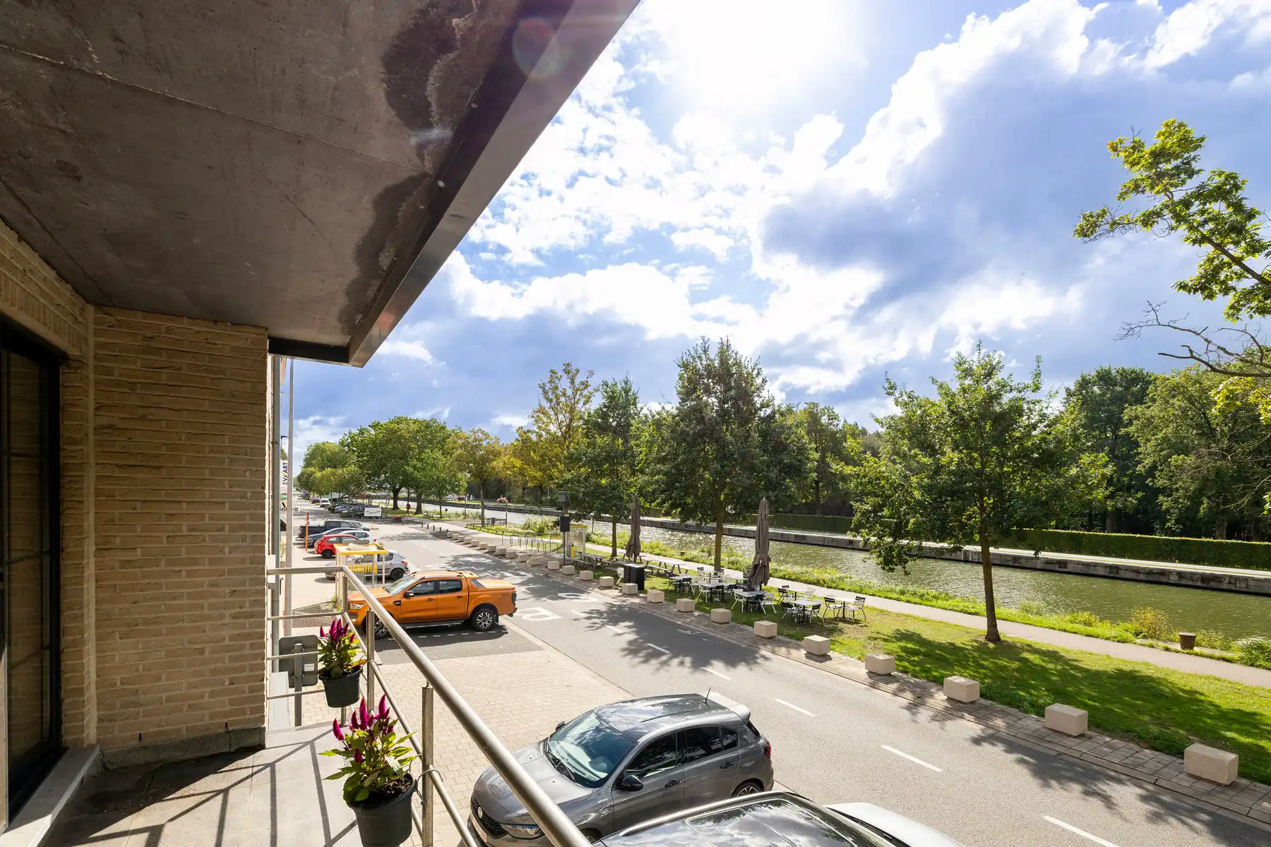 Appartement met 3 slkps en 2 terrassen met zicht op de Vaart foto 17