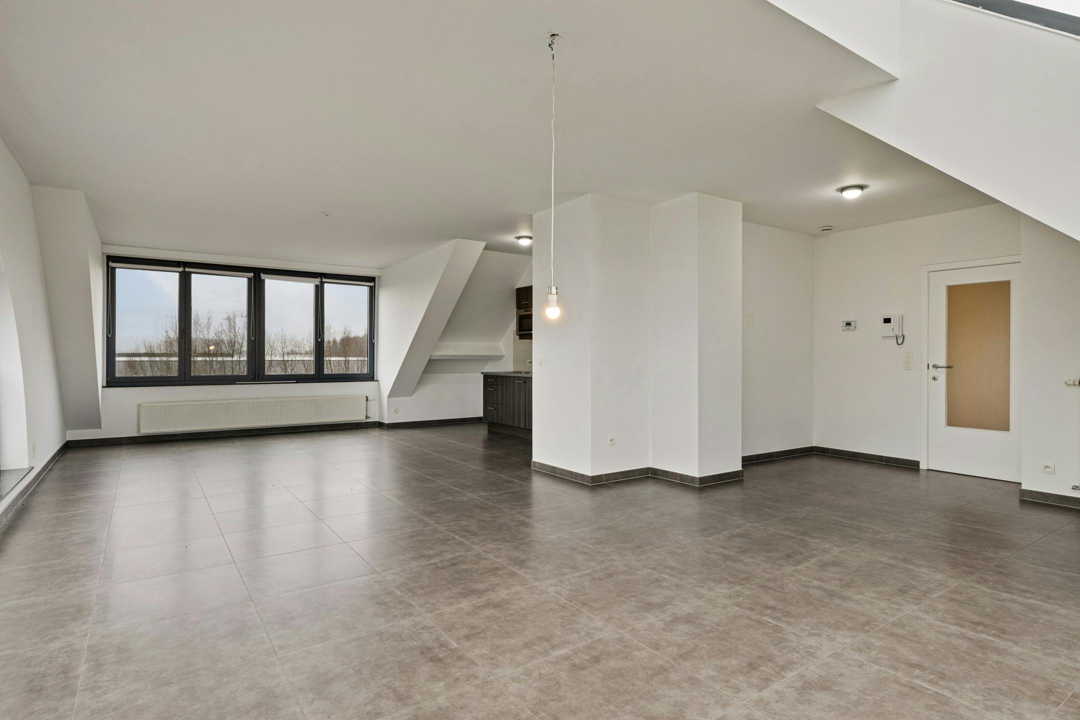 Ruim 3 slaapkamer appartement te Sint-Amands, Heikant 16 foto 2