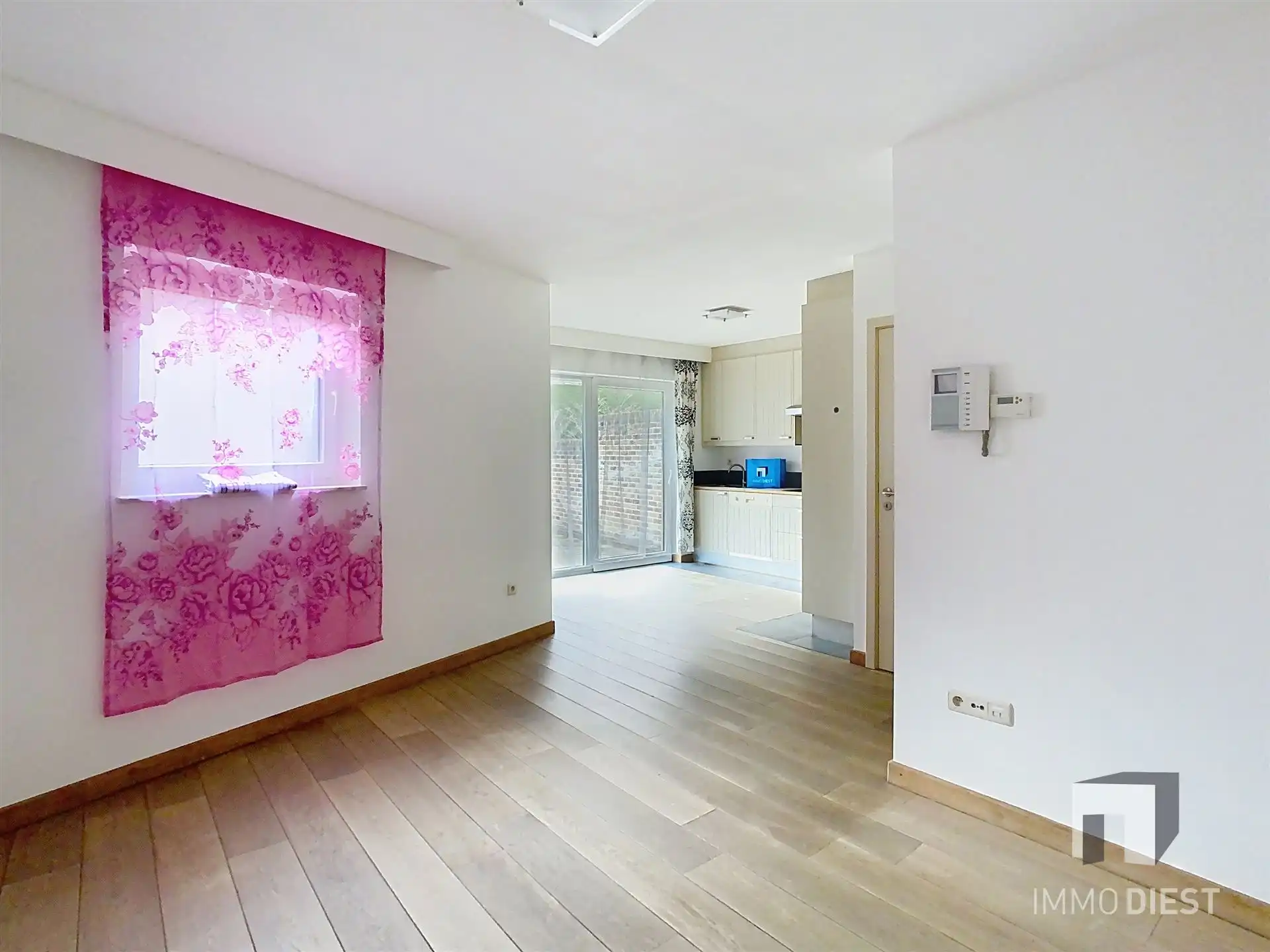 Gelijkvloers appartement met ingesloten koertje foto 4