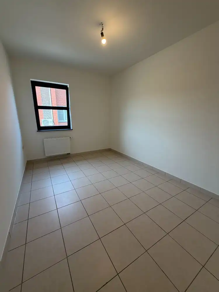 Instapklaar appartement met ruim terras op wandelafstand van centrum Zonhoven foto 7