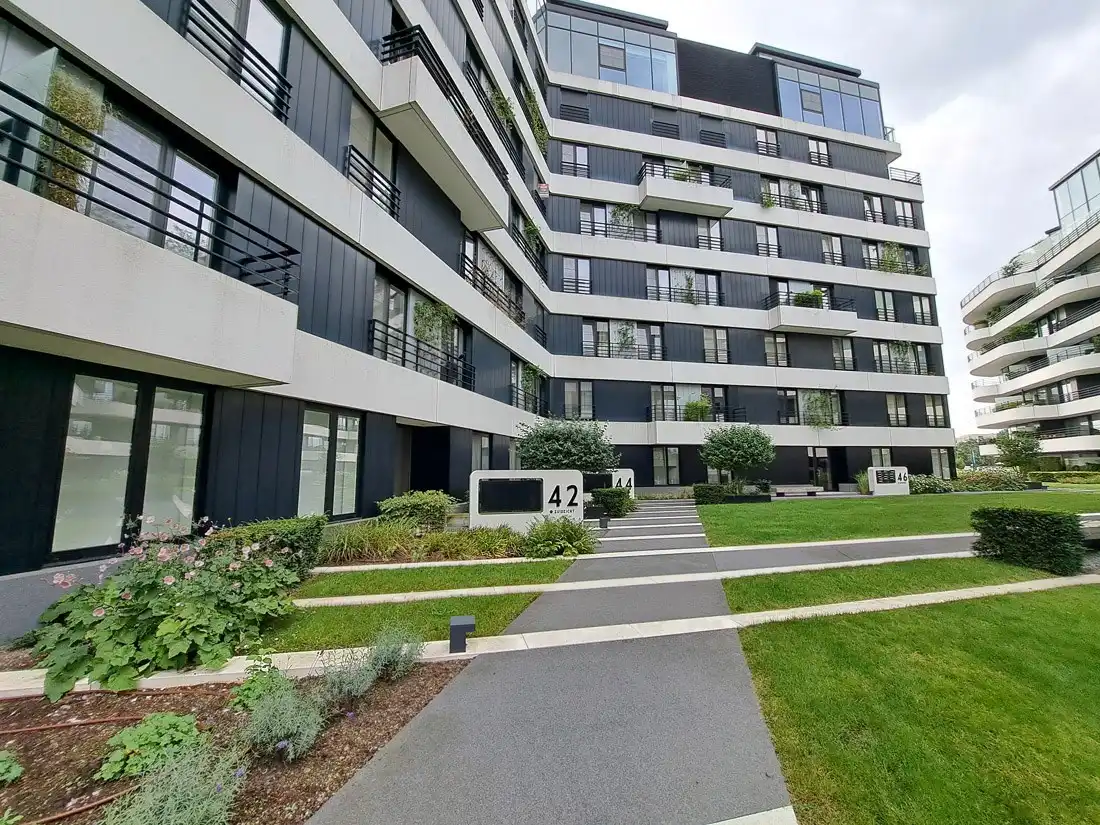 Luxe appartement te Hasselt foto {{pictureIndex}}