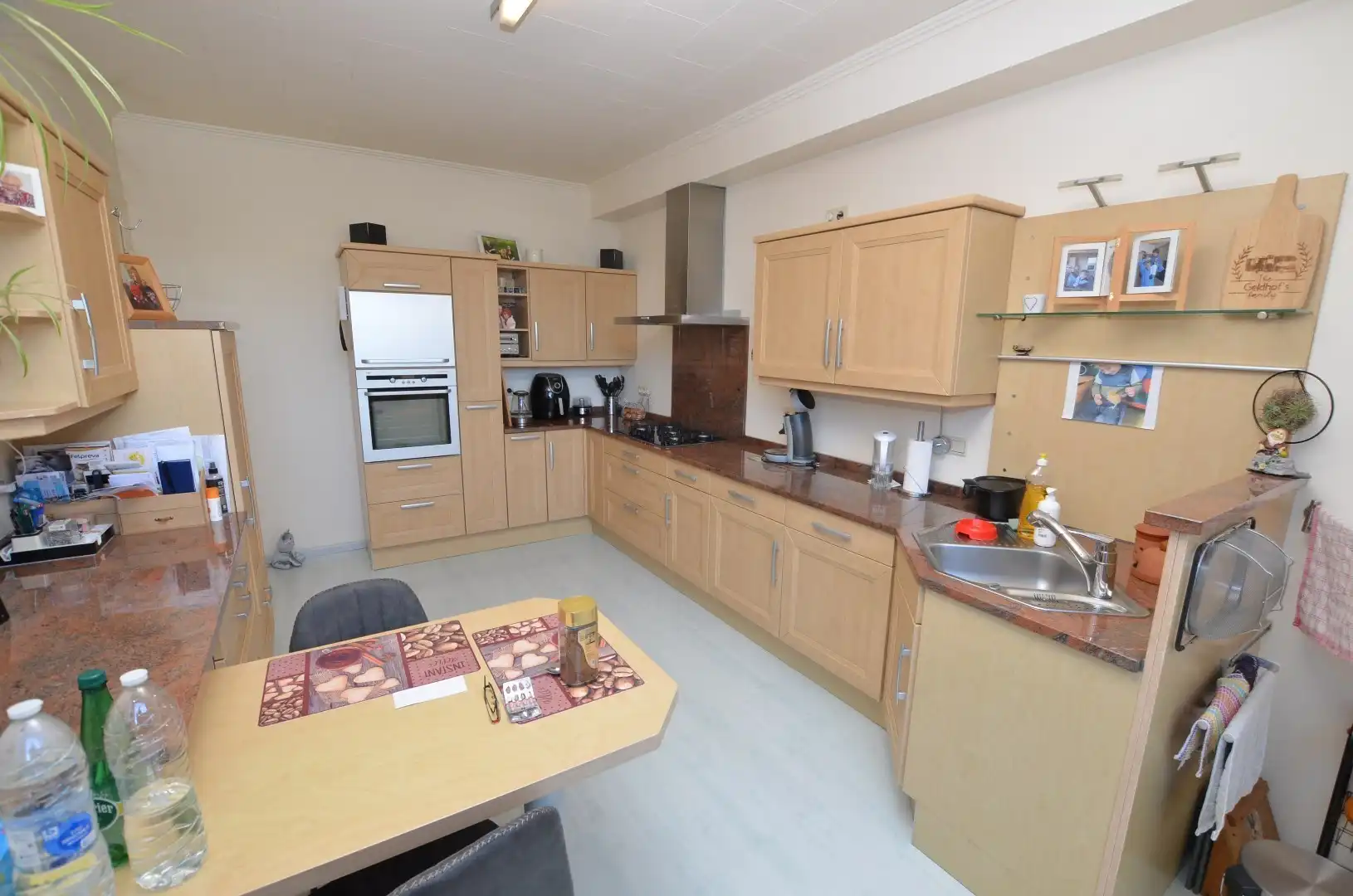 Ruim woonhuis met garage en zonnige tuin foto 6