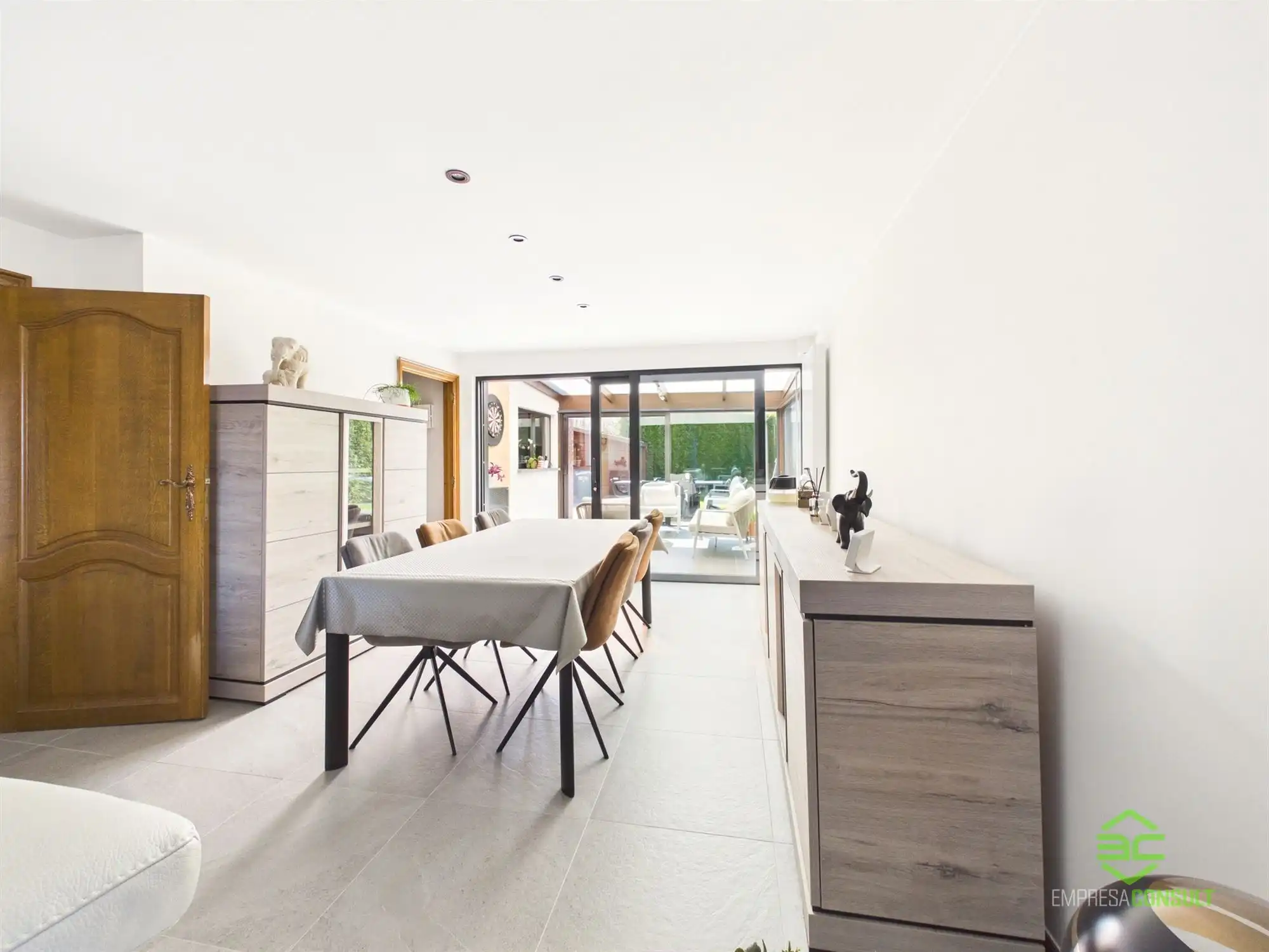 Instapklare gezinswoning op een rustige ligging in Velm! foto 6