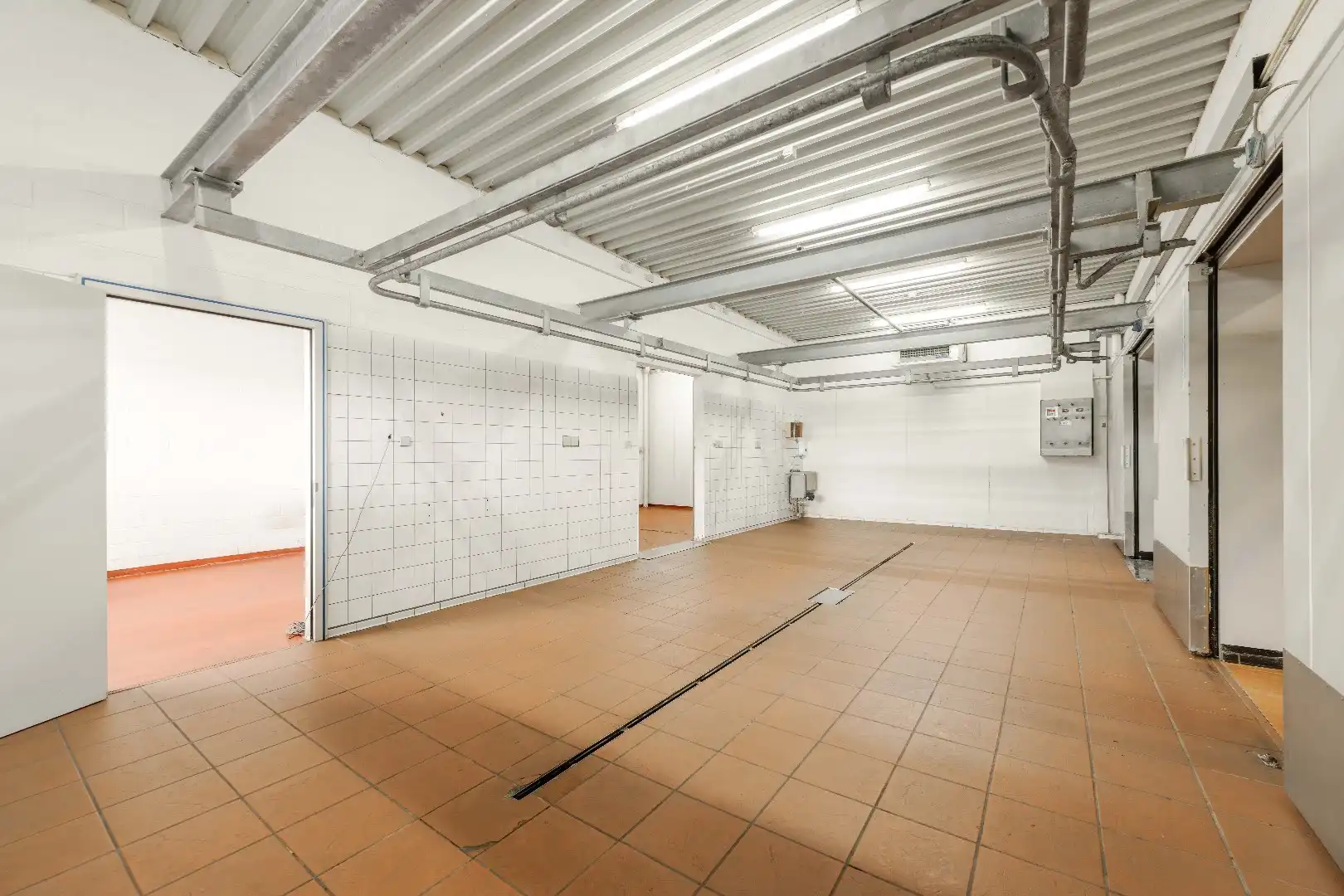PRESTIGIEUZE VILLA MET LOODS VLAKBIJ CENTRUM PITTEM foto 20