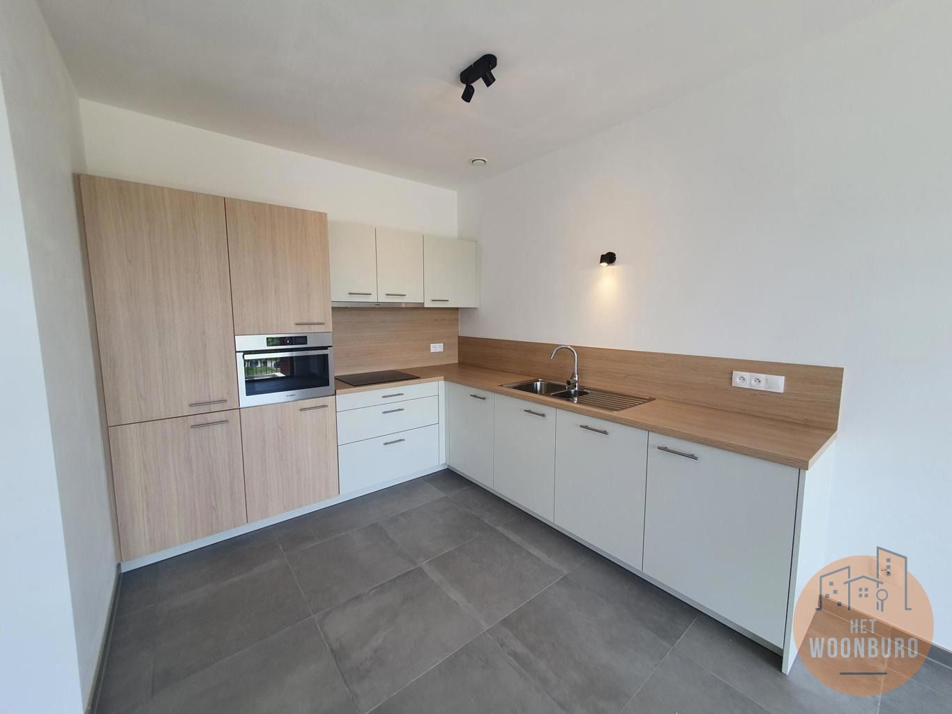 Nieuw appartement 2e verd. met terras en staanplaats foto 5