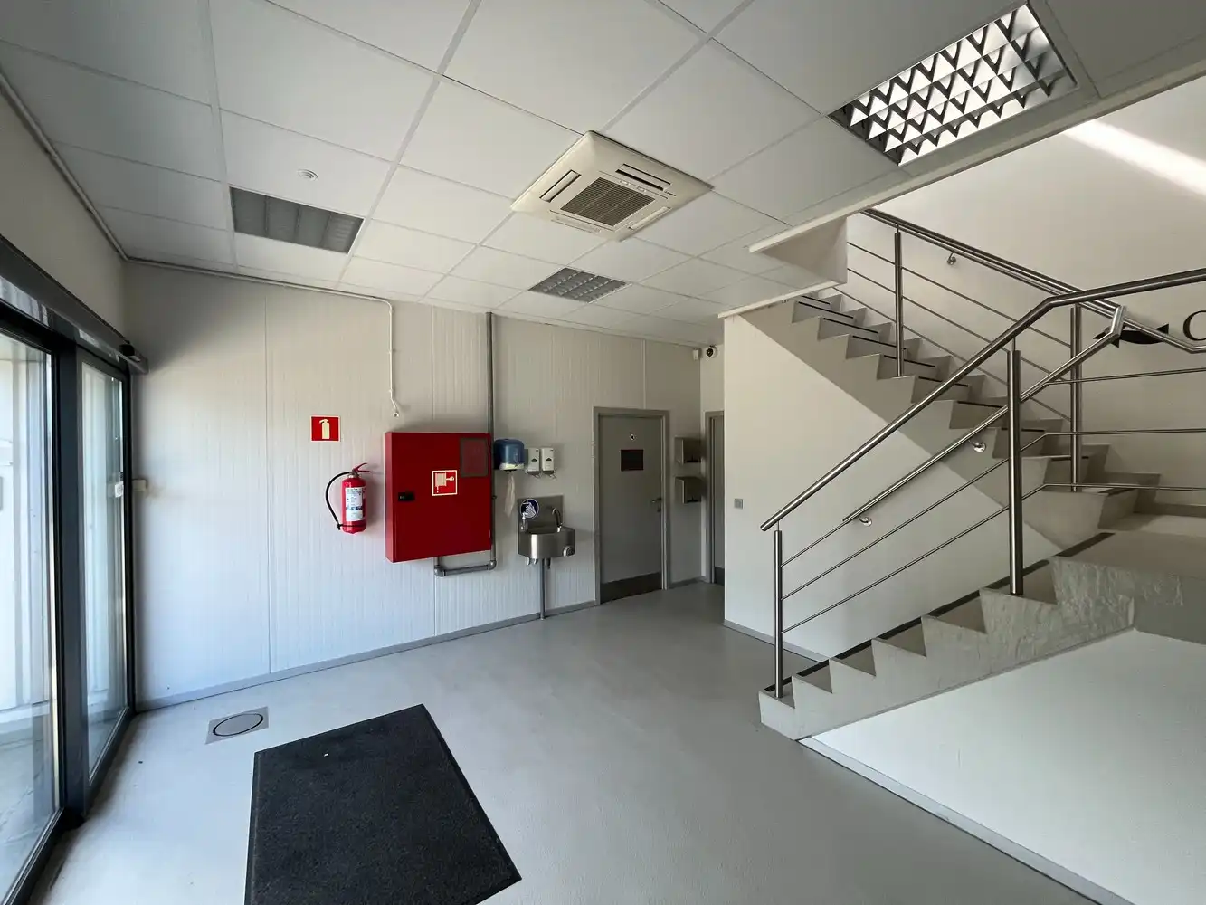 Bedrijfsgebouw 1780m² op 30a63ca foto 12