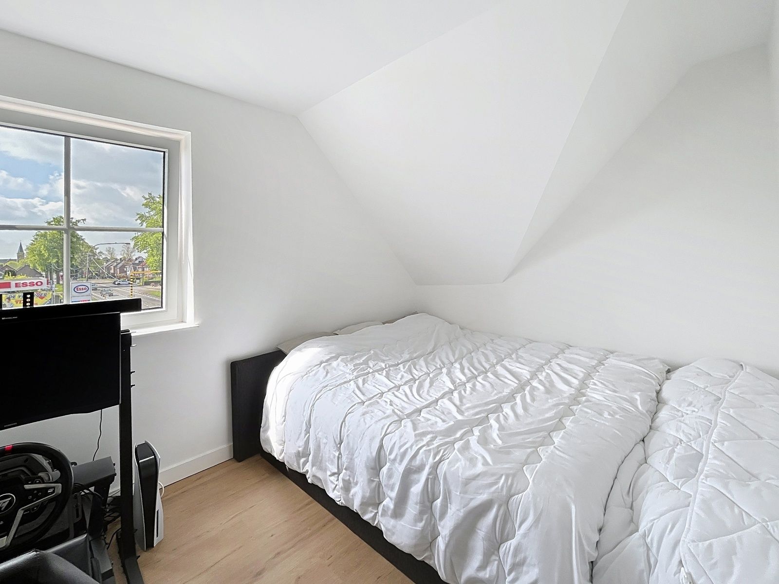 Luxueuze duplex met 4 slpk. en terras in Geistingen.  foto 8