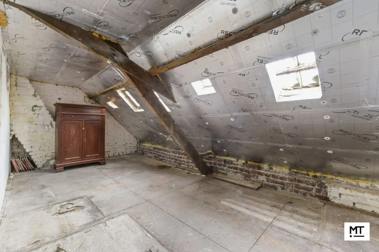 Te renoveren woning met 3 slaapkamers (5 mogelijk) en stadstuin in Bikschote foto 14