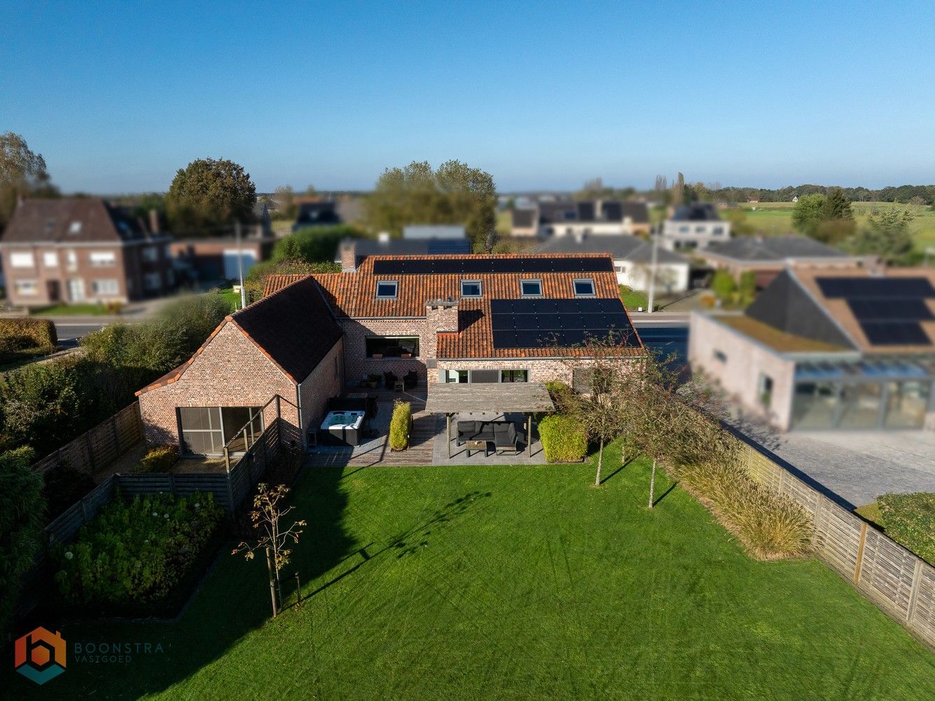 Hoeve op prachtig perceel met mogelijkheid vrij beroep en 5 slpkrs foto 35