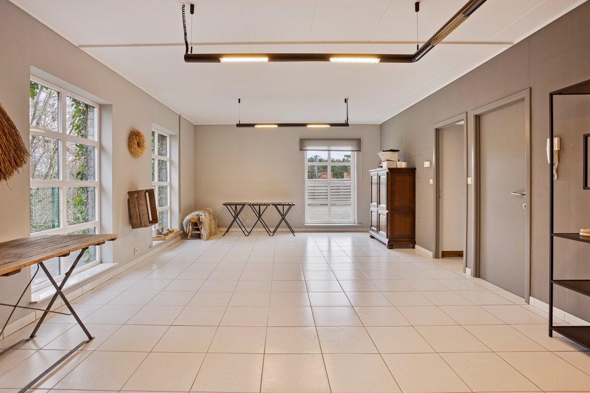 Villa met bedrijfsruimtes en magazijn – De perfecte combinatie foto 27