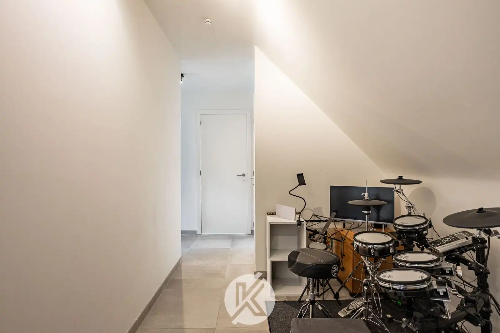 Elegant appartement met private garage foto 9