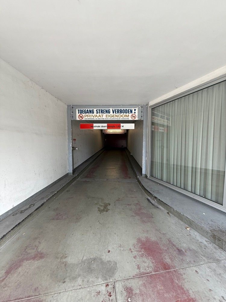 Garage te huur foto 2