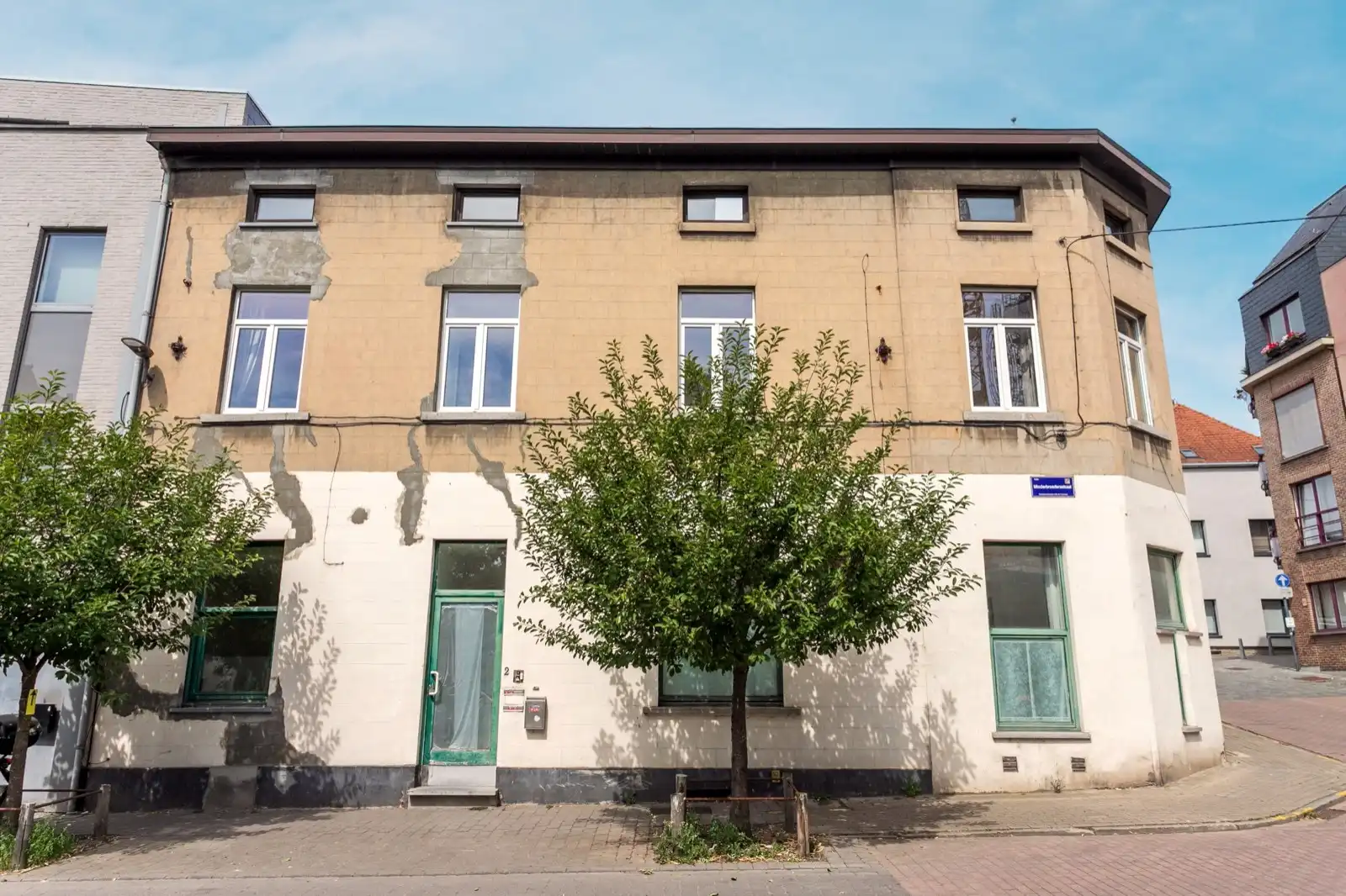 Opbrengsteigendom met 2 vergunde appartementen en kelders in het centrum van Halle foto 2