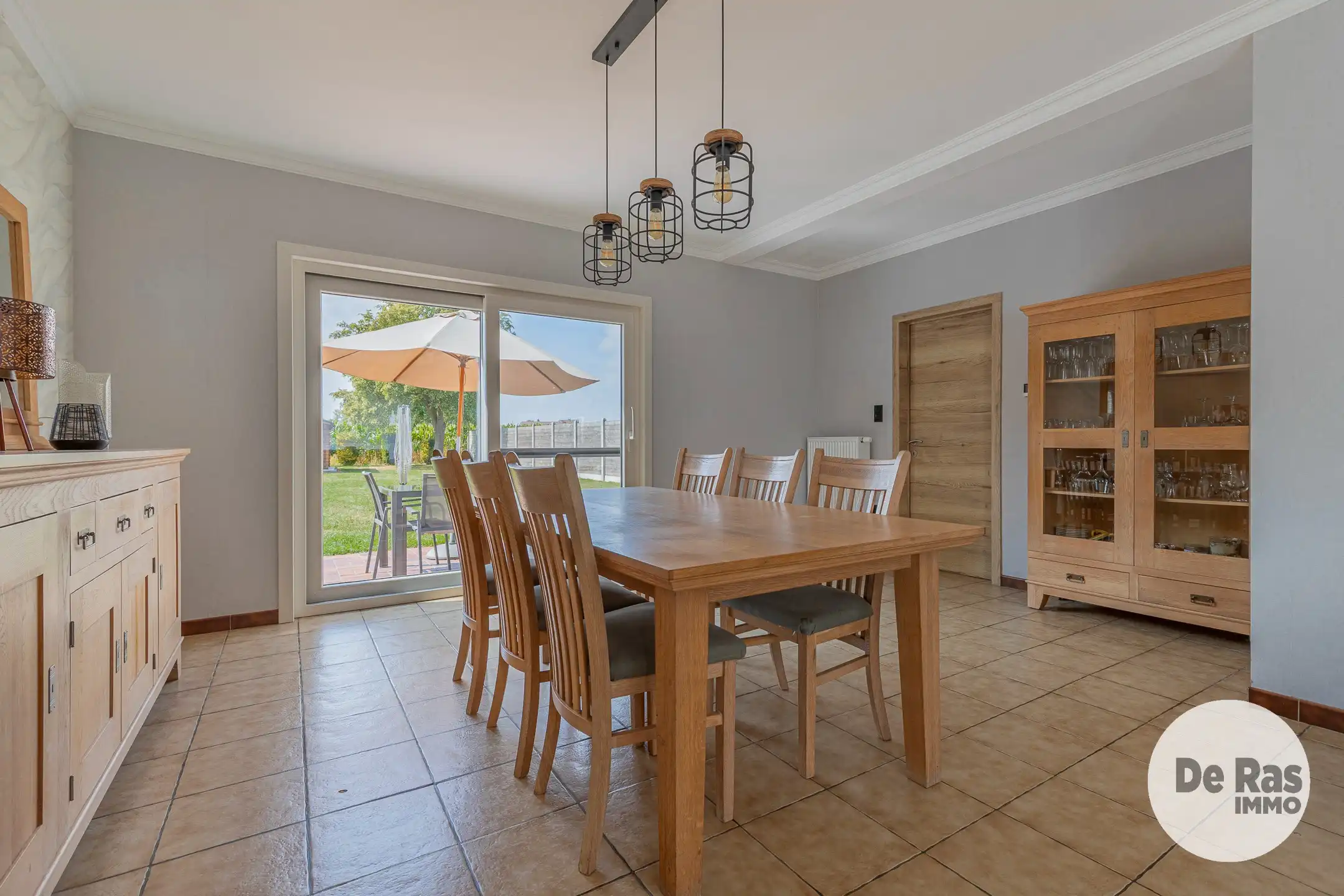 WICHELEN - Instapklare woning met 4 kamers, garage en tuin foto 7