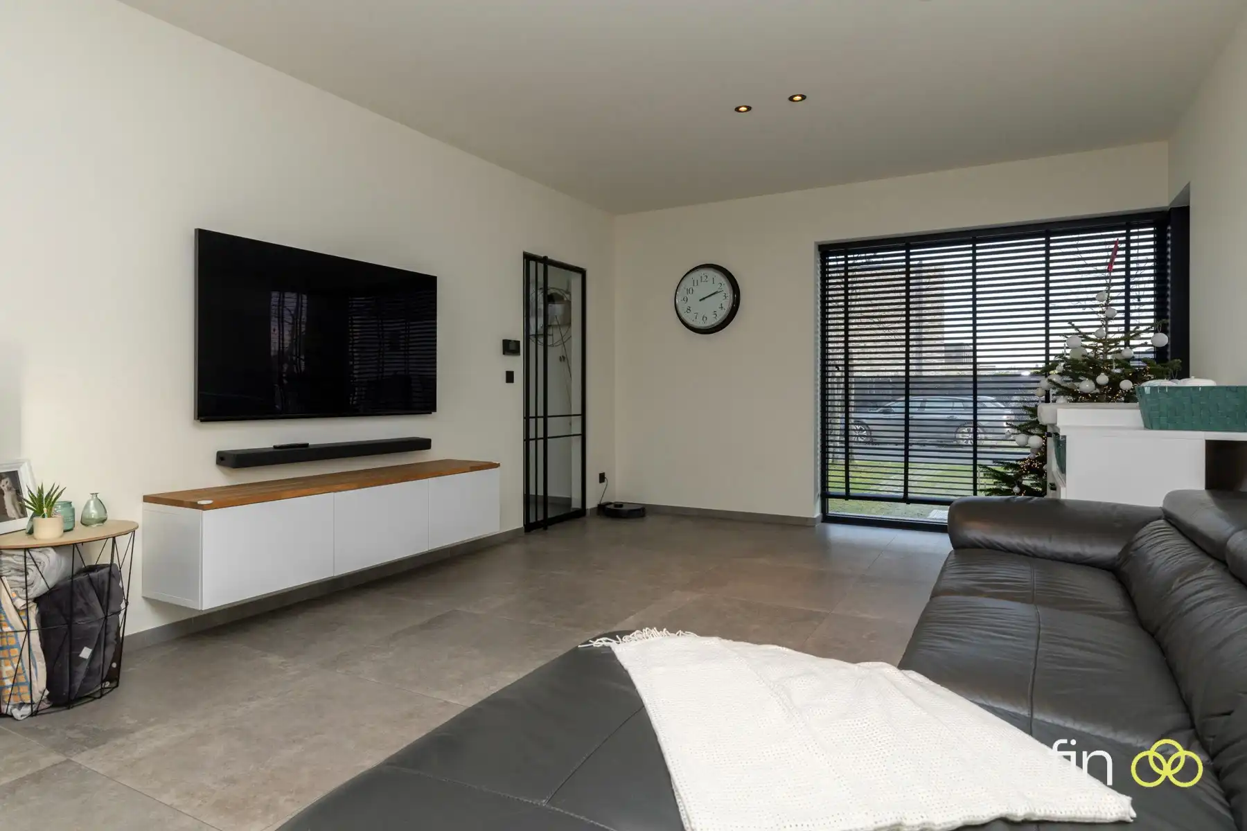 Piekfijn afgewerkte woning met 3 ruime slaapkamers foto 6