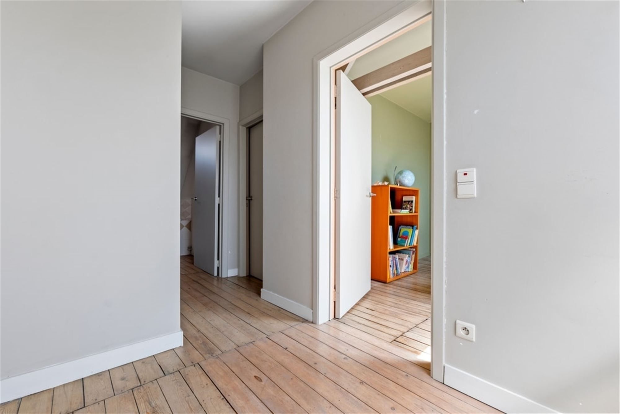 PRACHTIG HERENHUIS MET VEEL CHARME IN HET CENTRUM VAN SINT-TRUIDEN  foto 41