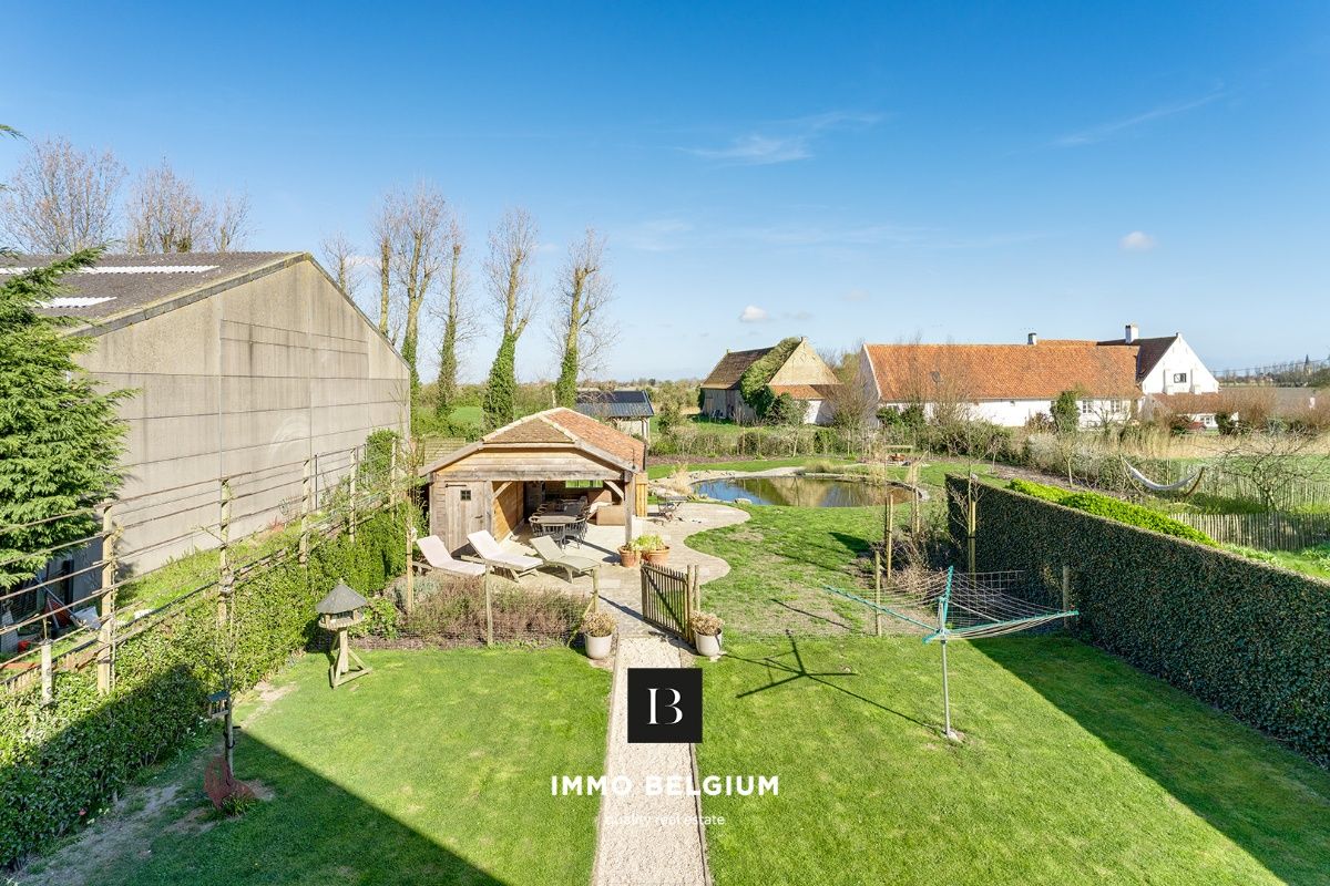 Prachtige exclusieve kangoeroe-villa met bijgebouw foto 3