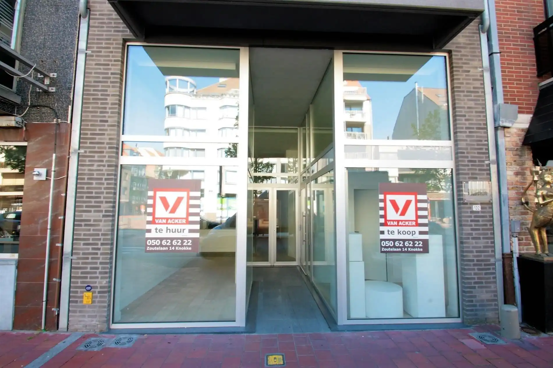 Centraal gelegen handelspand Lippenslaan 132 foto 17