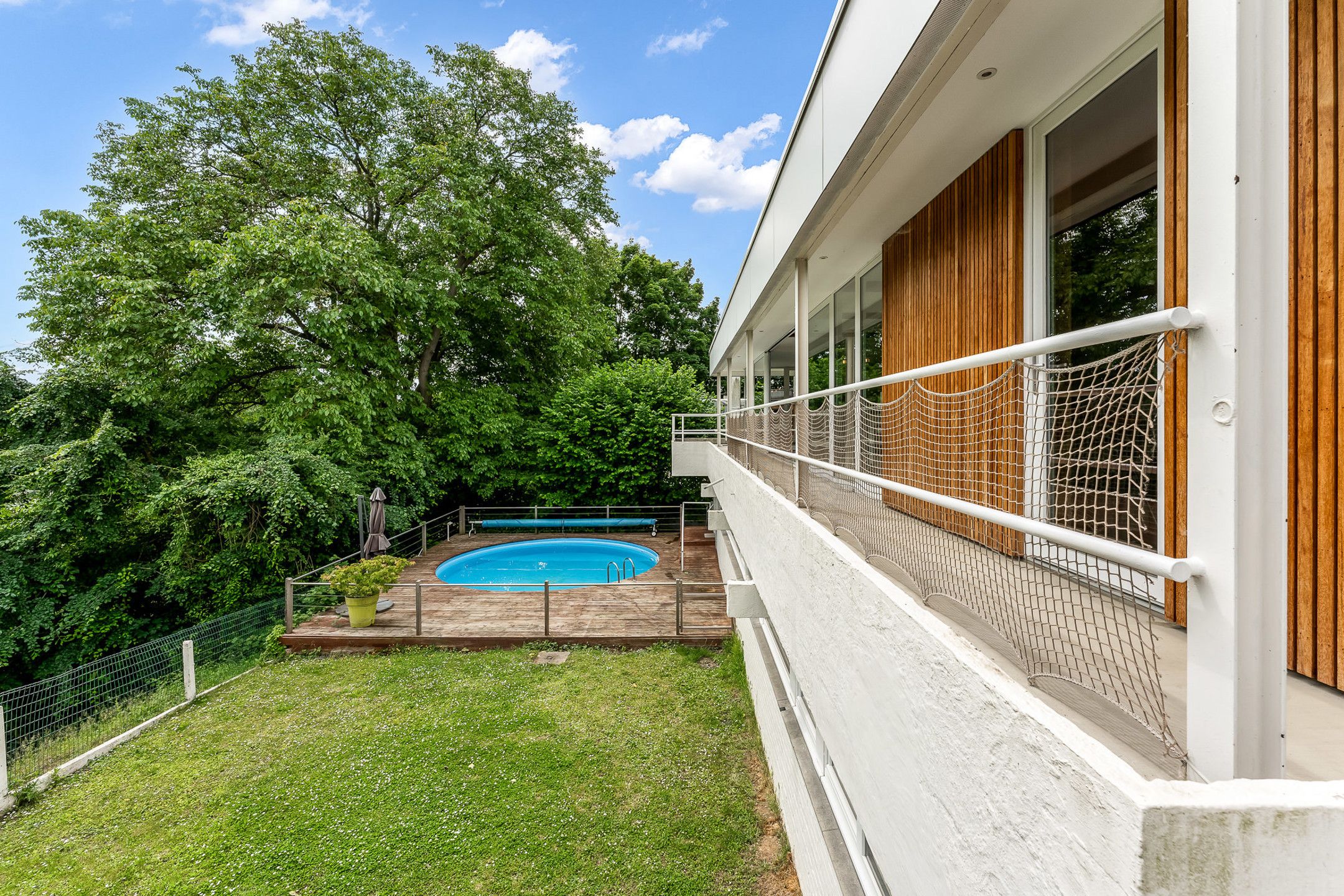 Unieke woning met uitzicht op de Jekervallei foto 2