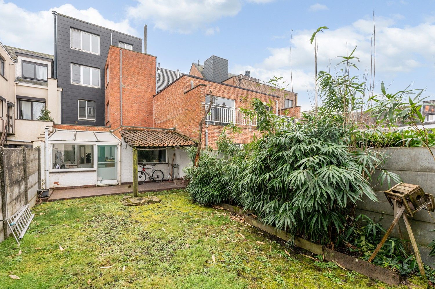 Opbrengsteigendom, twee wooneenheden met elk 2 slaapkamers. foto 34