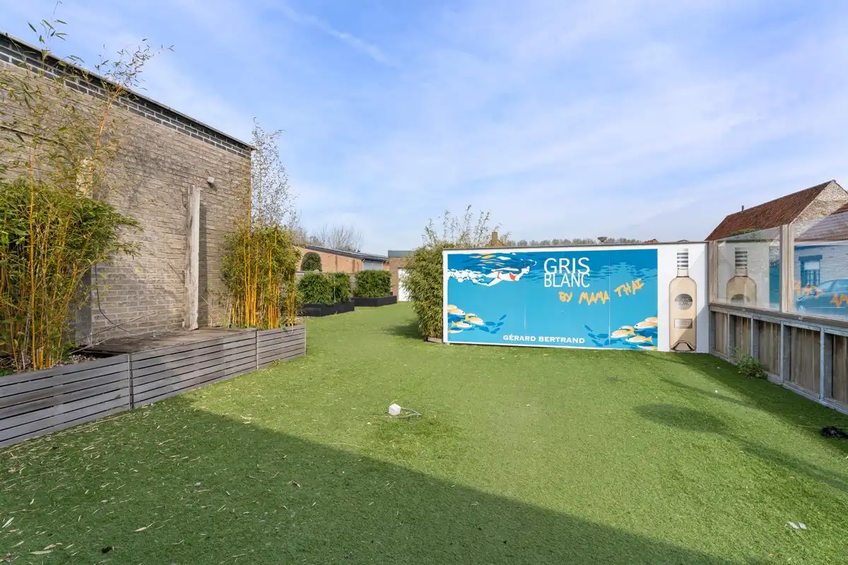 Ruime woning met handelspand te koop in De Panne foto 9