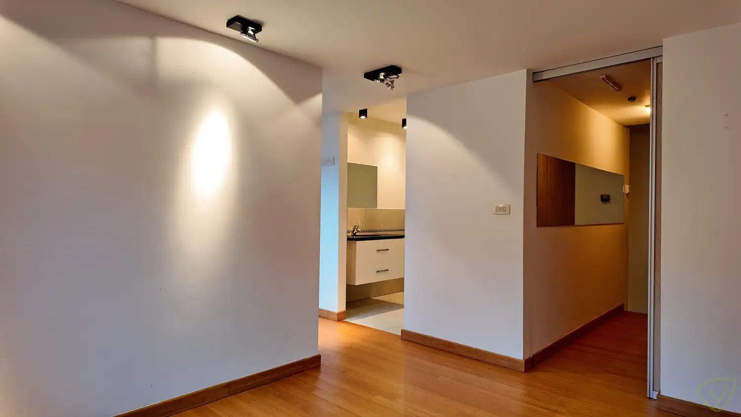 Gezellig duplex appartement nabij het station van Eeklo! foto 16