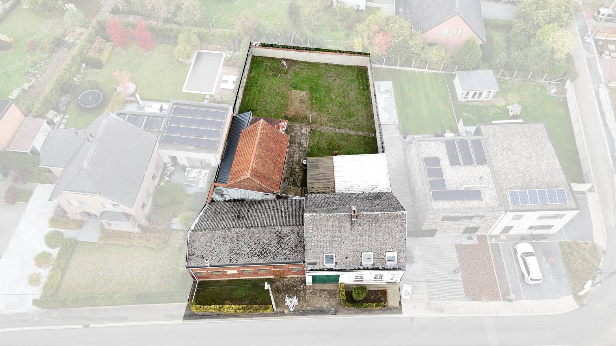 Rustig gelegen hoeve met bijgebouwen en veel potentieel foto 30