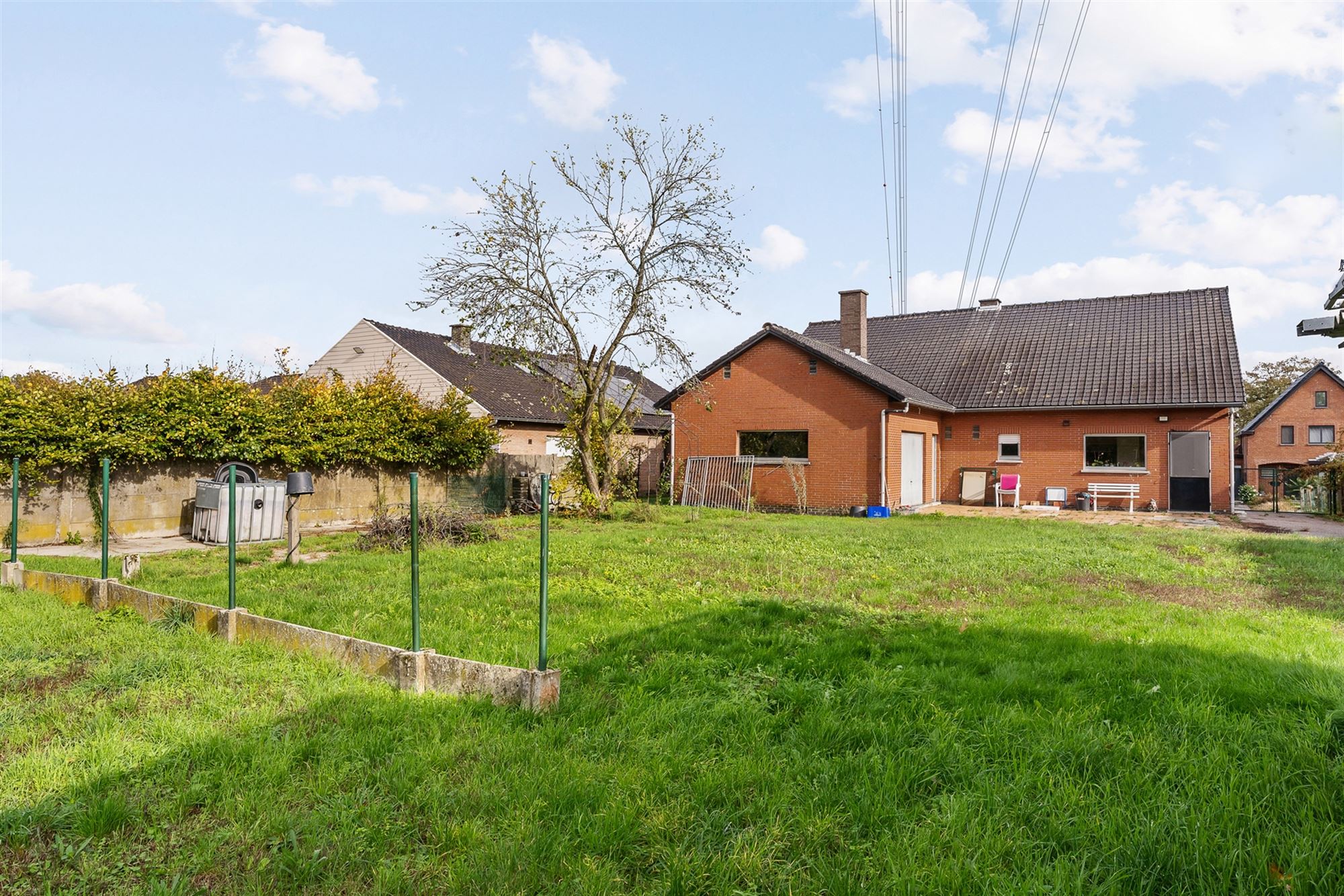 RUIME WONING OP EEN PERCEEL VAN 930M2! foto 24